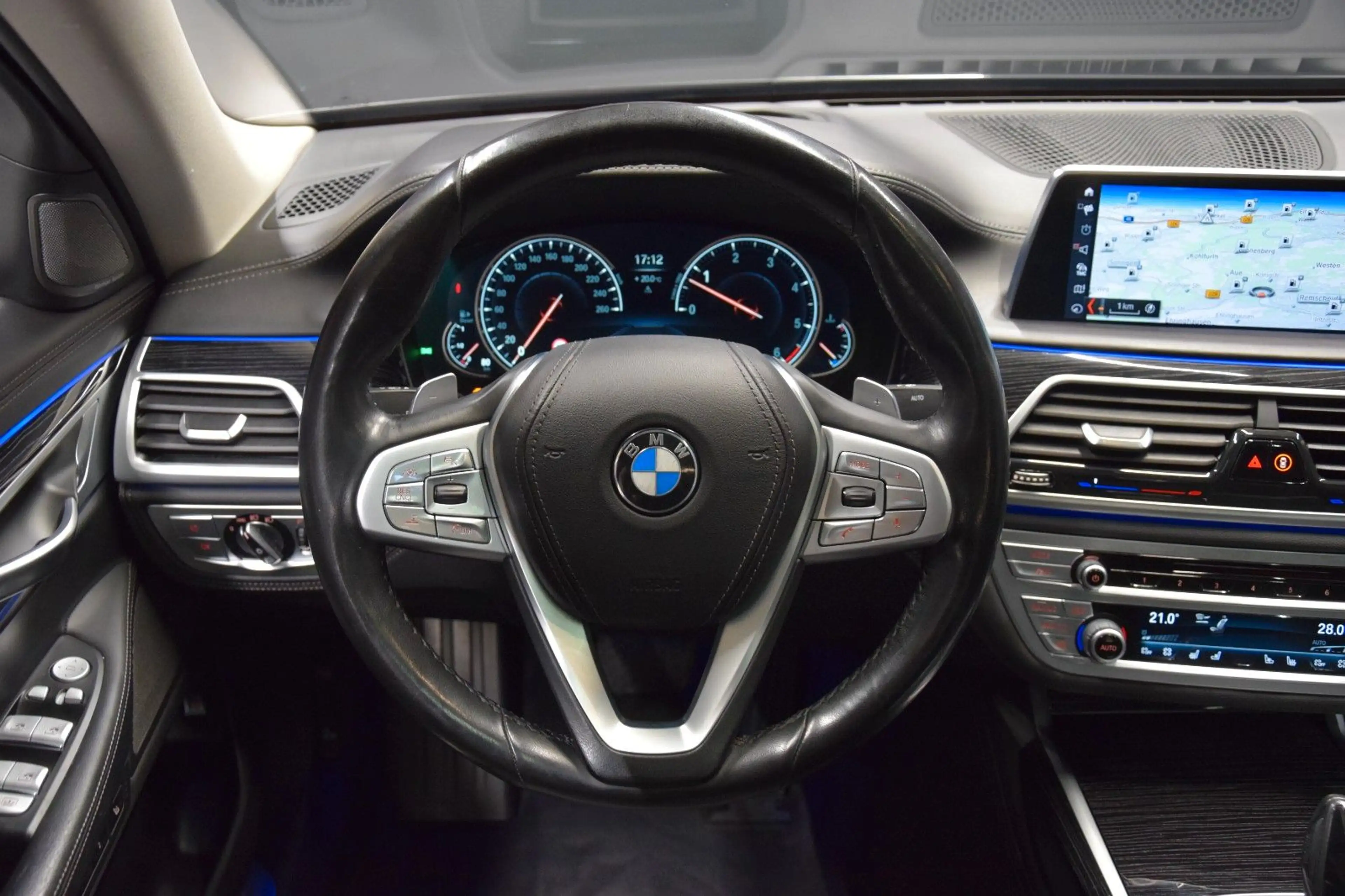 BMW 750 d xDrive HuD Leder ACC Massage H&k Laser Kam — photo 29