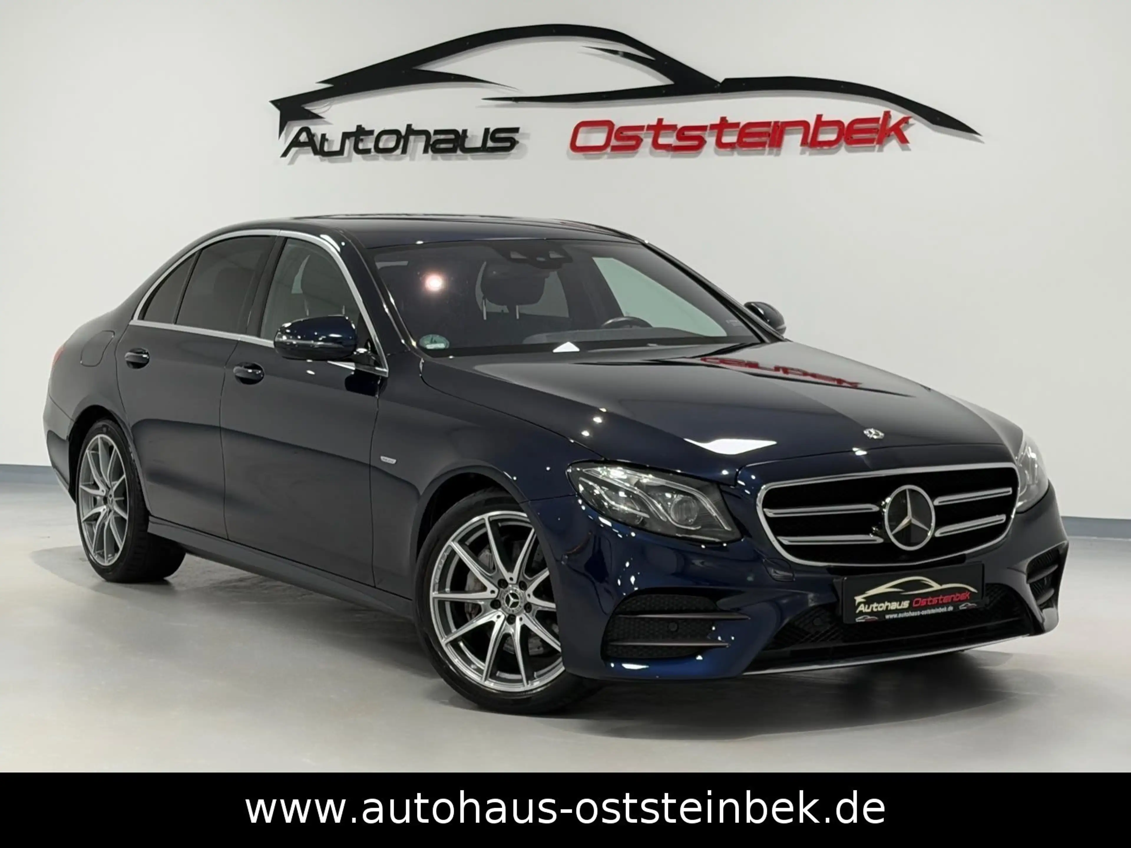 Mercedes-Benz E 220 d AMG-LINE/KAMERA/WIDESC/KEY-LESS/1-HAND/ — photo 4