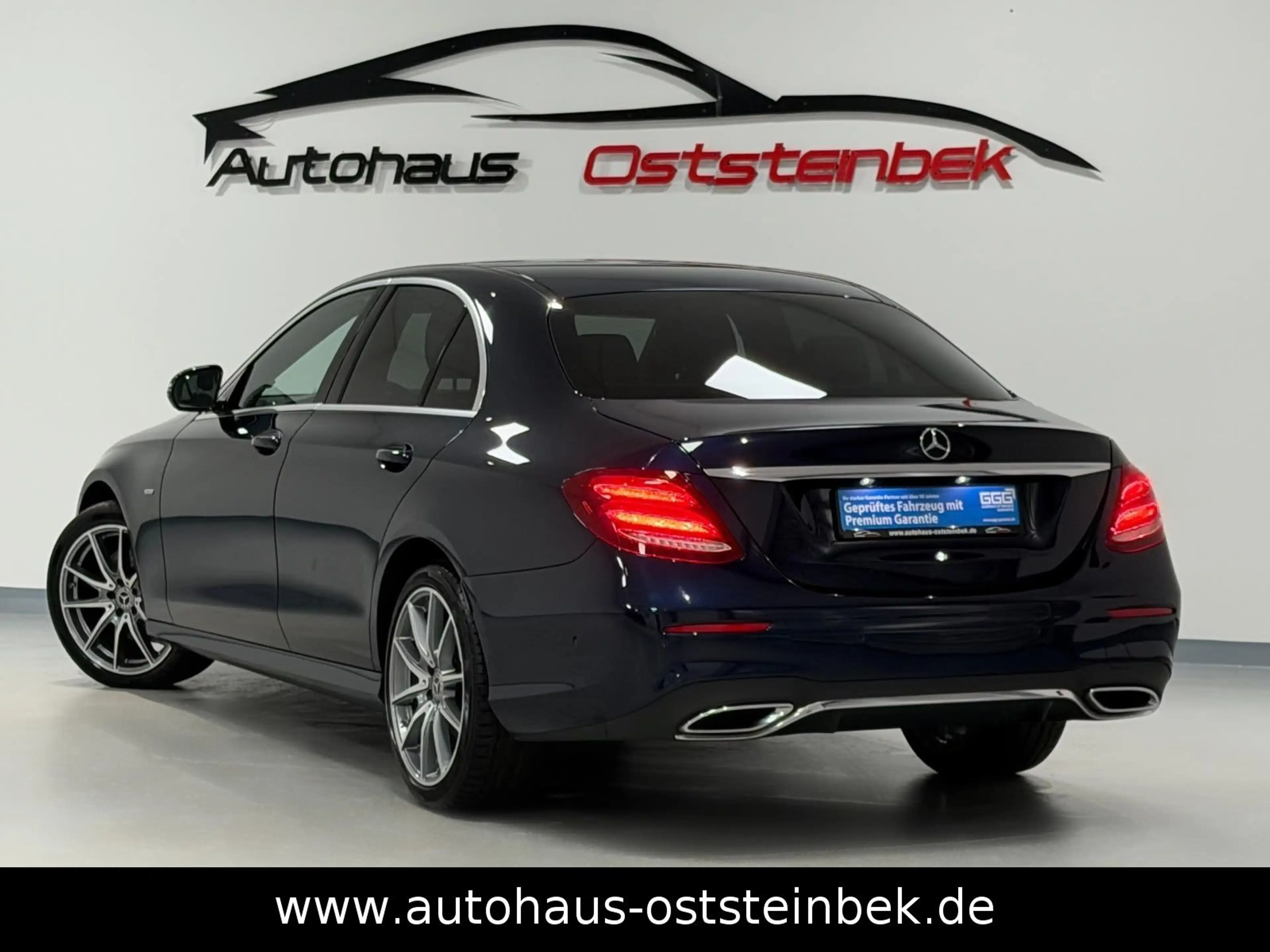 Mercedes-Benz E 220 d AMG-LINE/KAMERA/WIDESC/KEY-LESS/1-HAND/ — photo 3