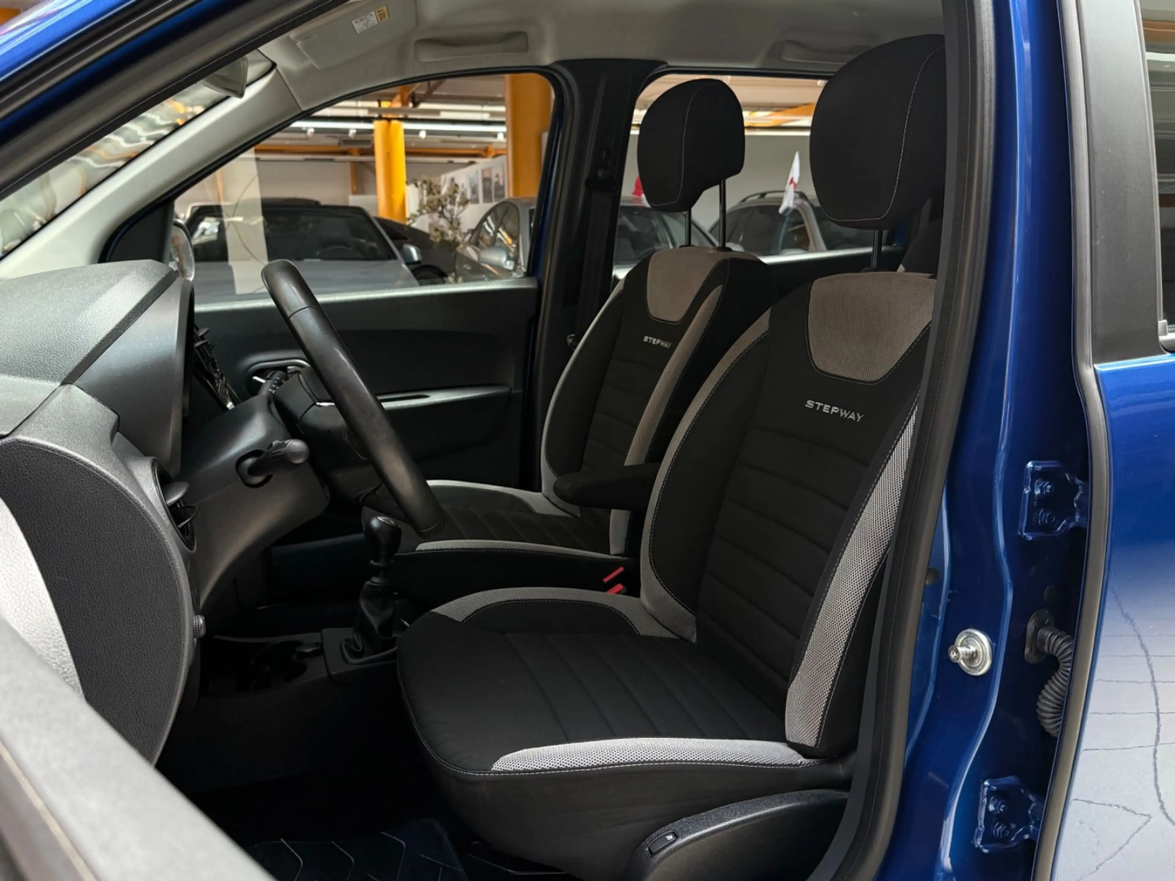 Dacia Lodgy Stepway Plus|7-Sitzer|SHZ|PDC|Kamera|Klima — photo 11