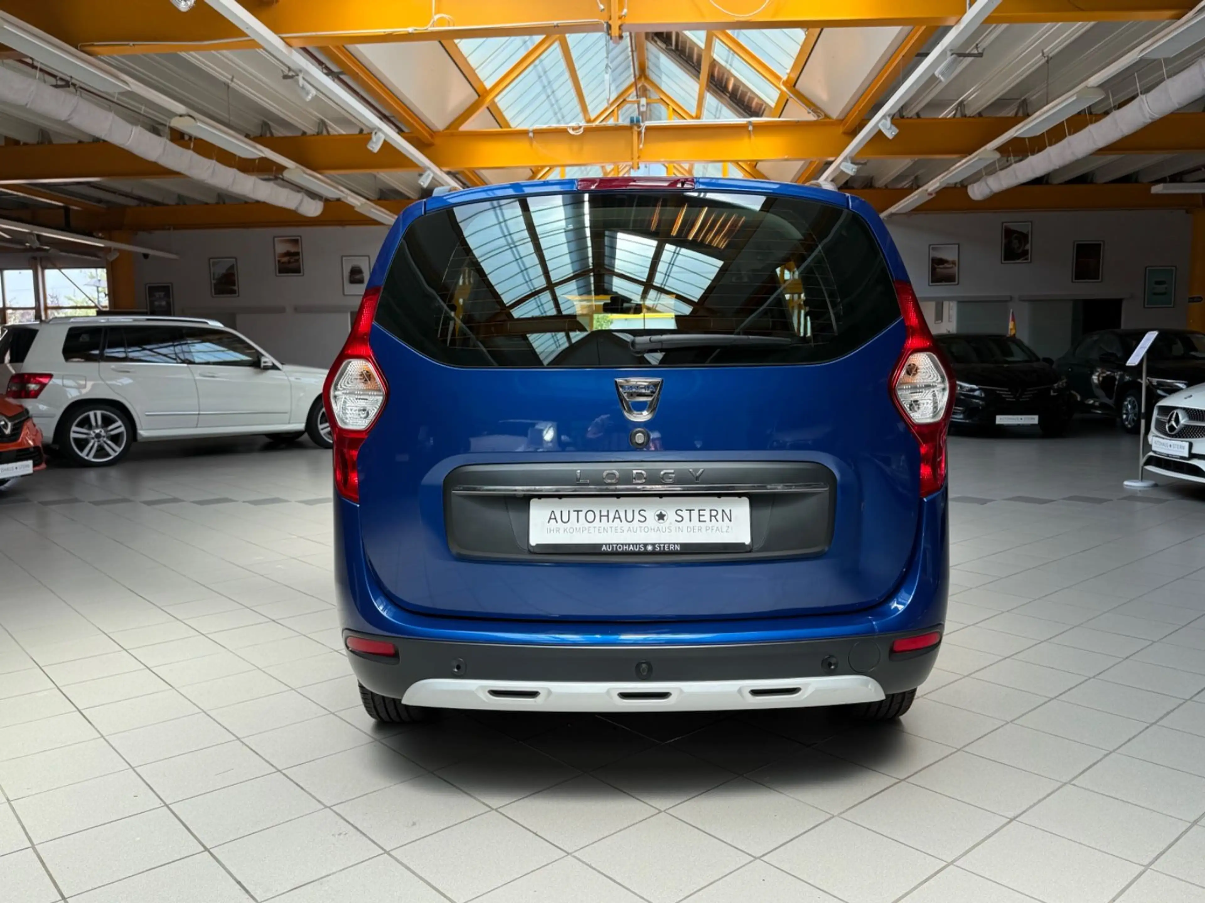 Dacia Lodgy Stepway Plus|7-Sitzer|SHZ|PDC|Kamera|Klima — photo 5