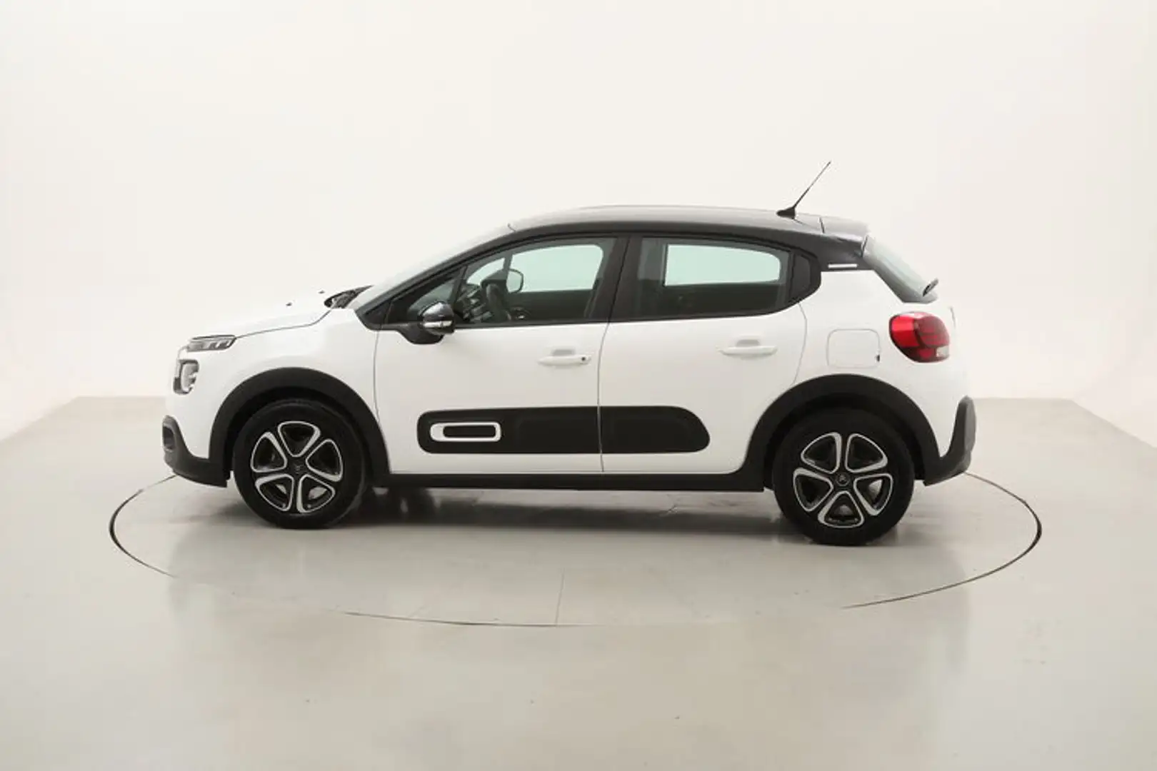 Citroen C3 Feel Pack 1.2 Benzina 83CV Bianco - 2
