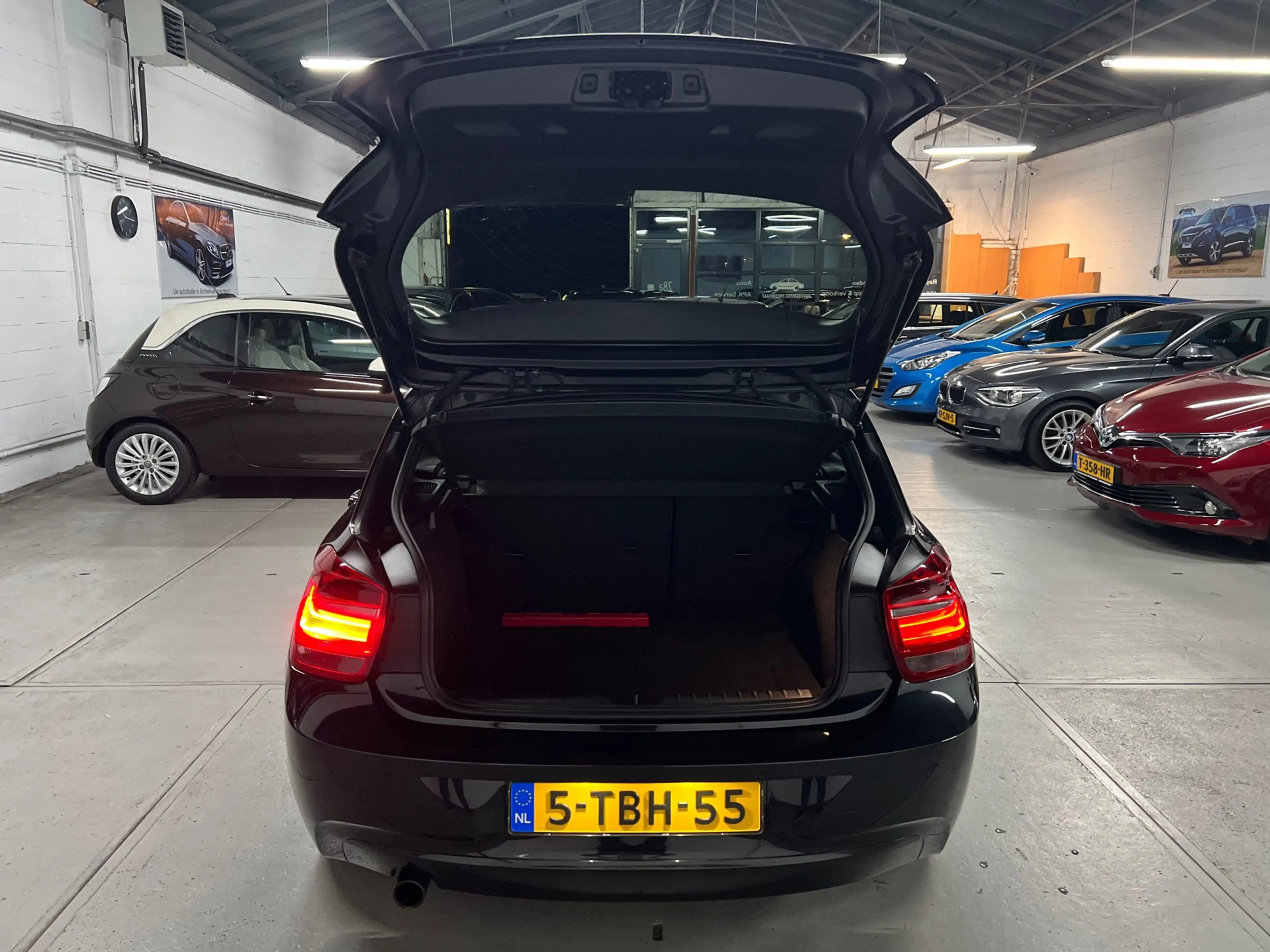 BMW 116 1-serie 116i EDE High Executive Sport XENON / NAVI — photo 29