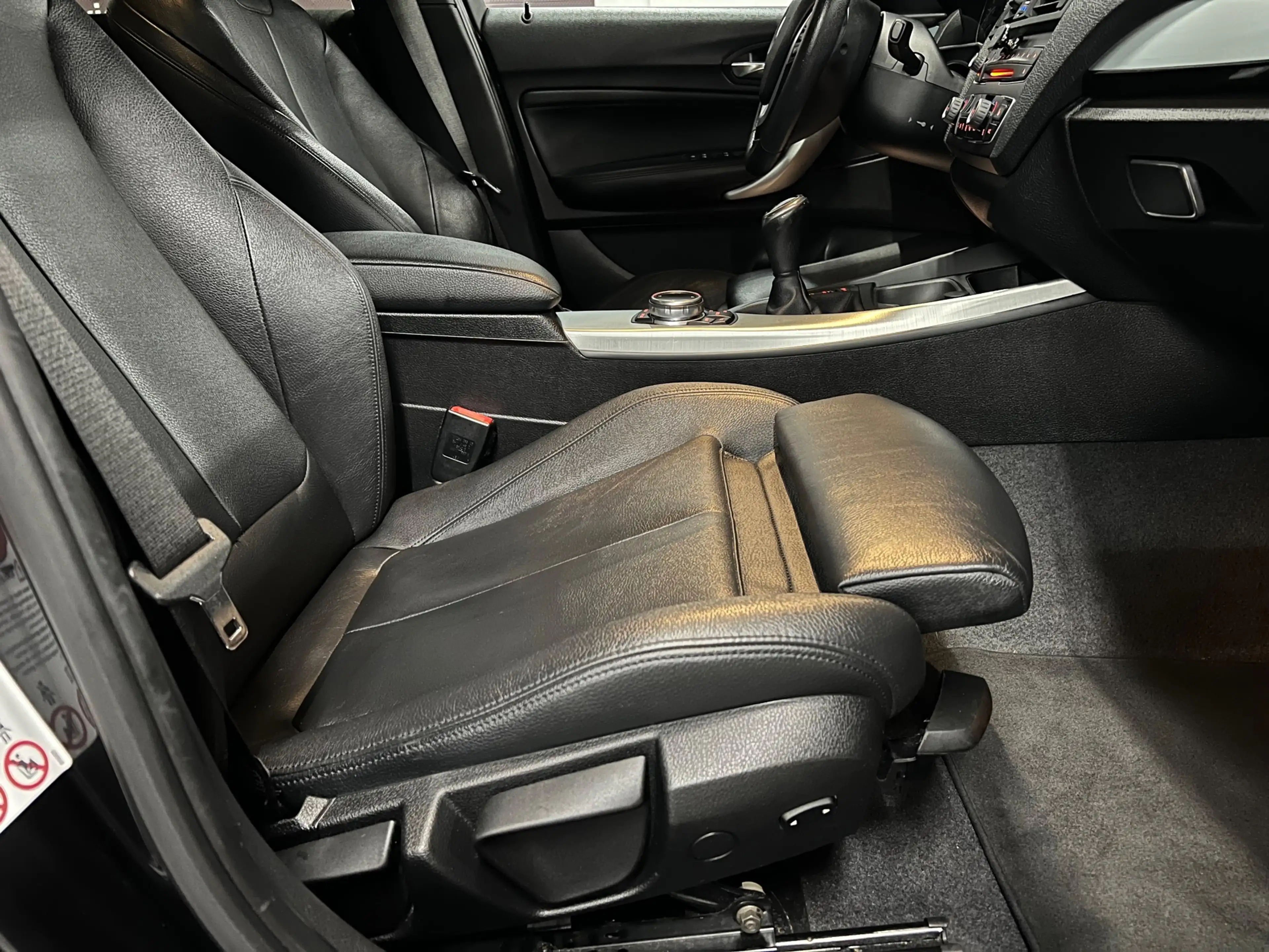 BMW 116 1-serie 116i EDE High Executive Sport XENON / NAVI — photo 24