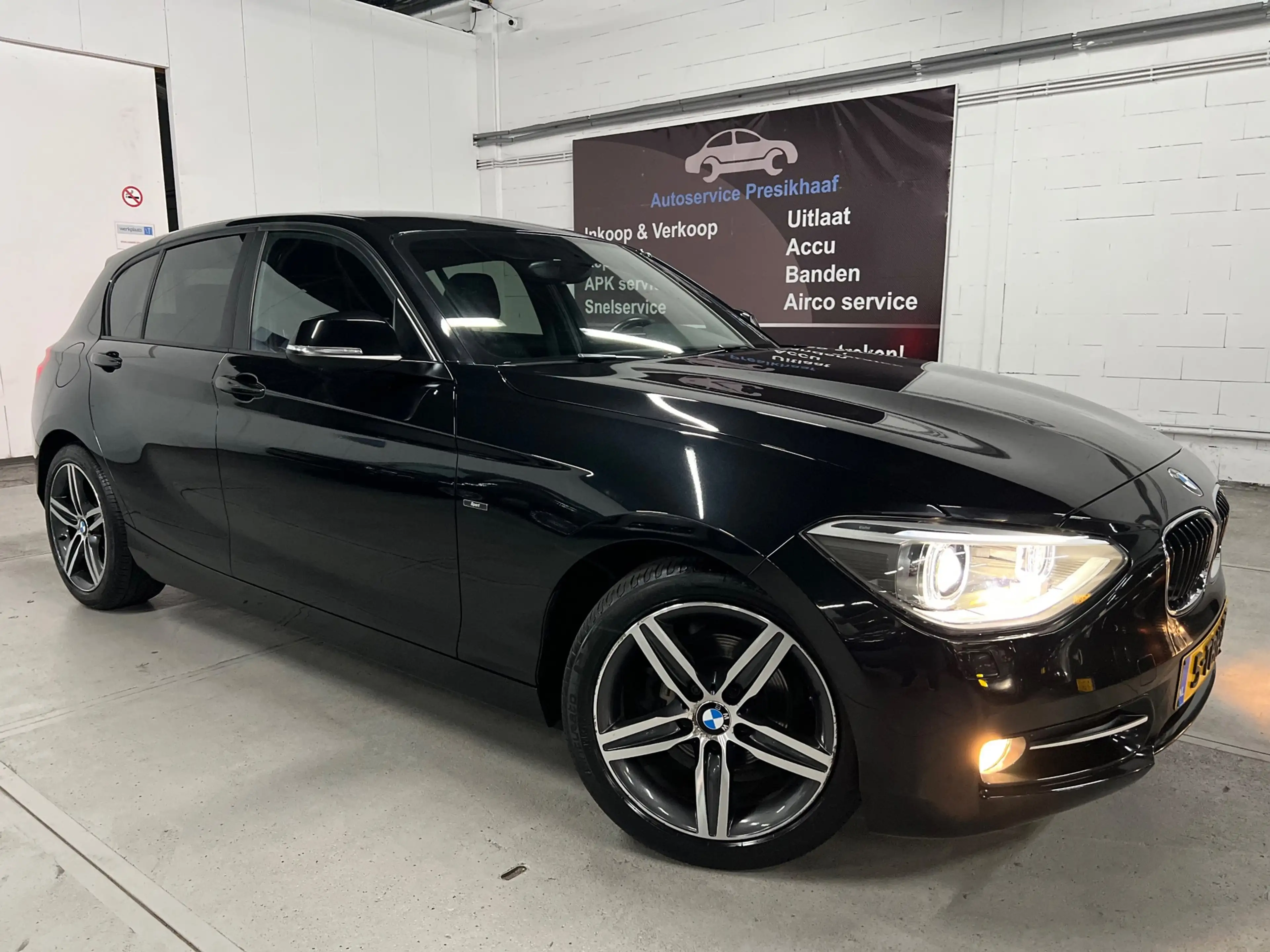 BMW 116 1-serie 116i EDE High Executive Sport XENON / NAVI — photo 30