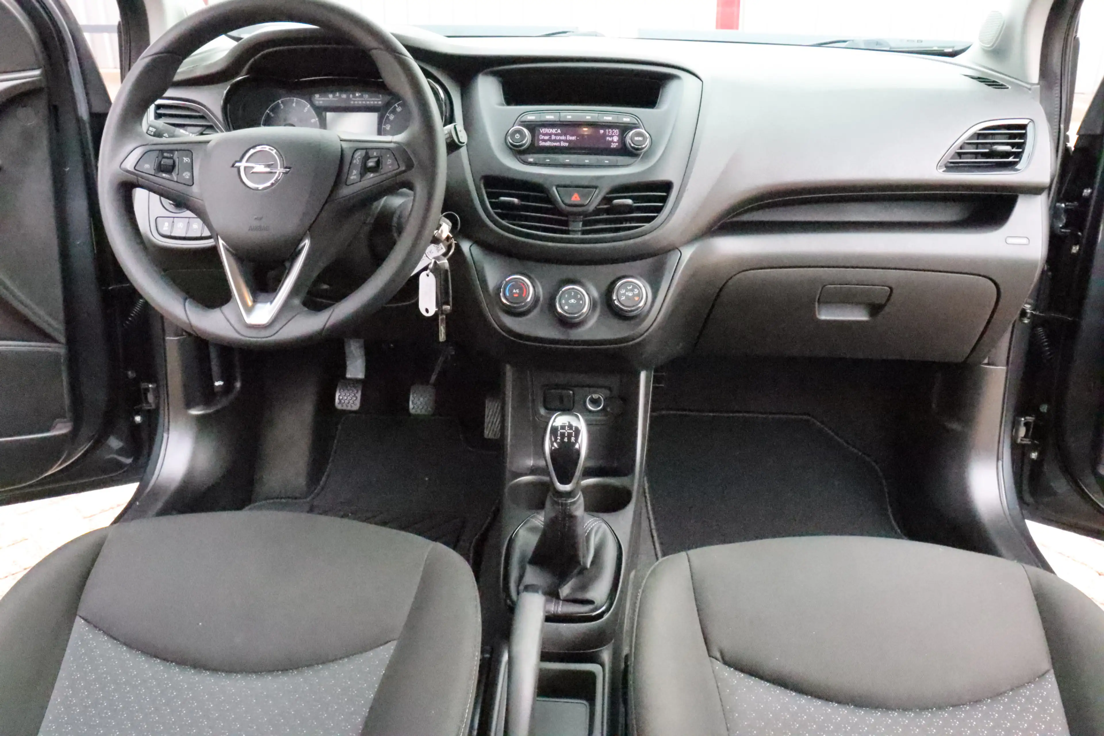 Opel Karl 1.0 ecoFLEX Edition O.a: Cruise, PDC, Airco, Bluet — photo 3