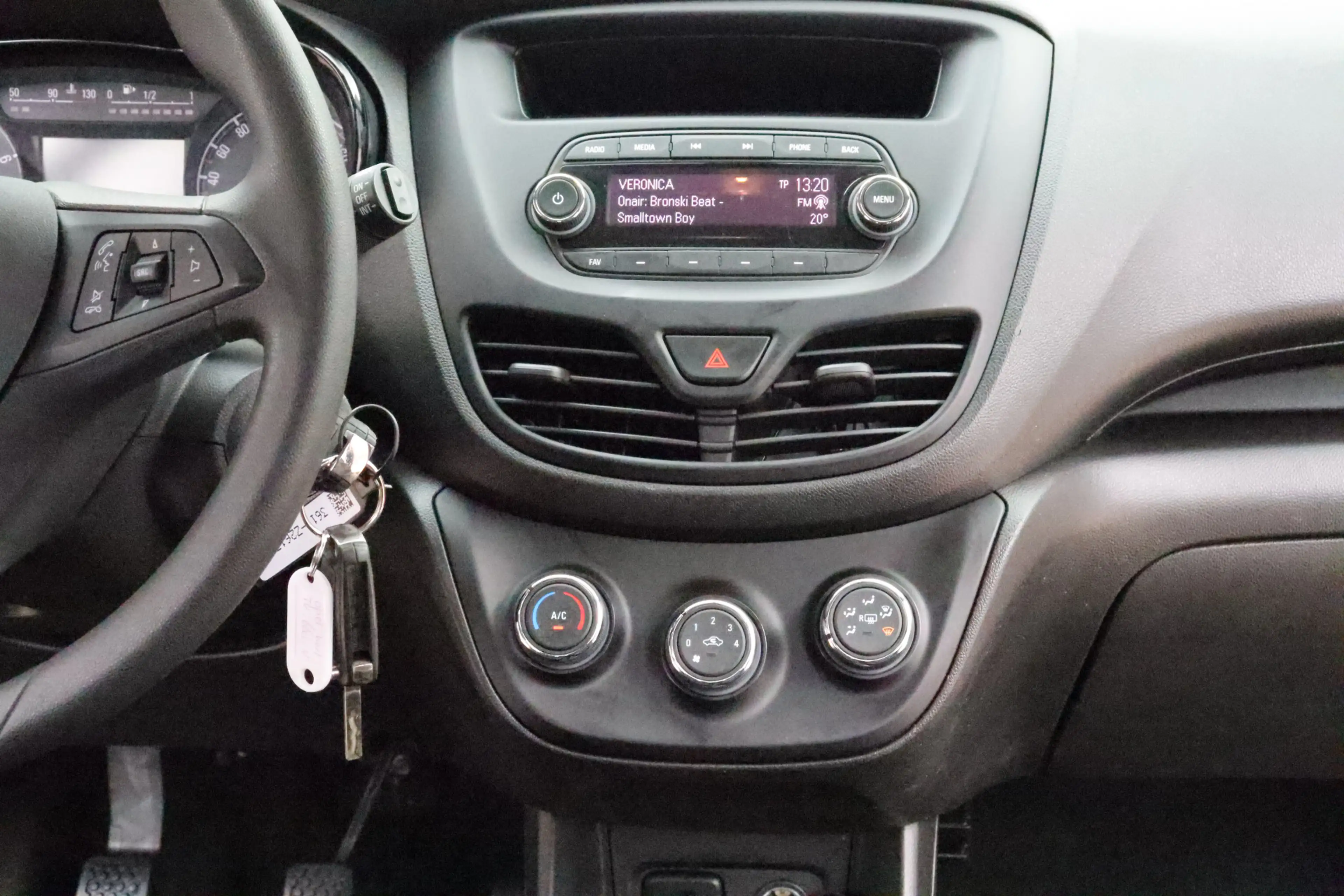 Opel Karl 1.0 ecoFLEX Edition O.a: Cruise, PDC, Airco, Bluet — photo 13