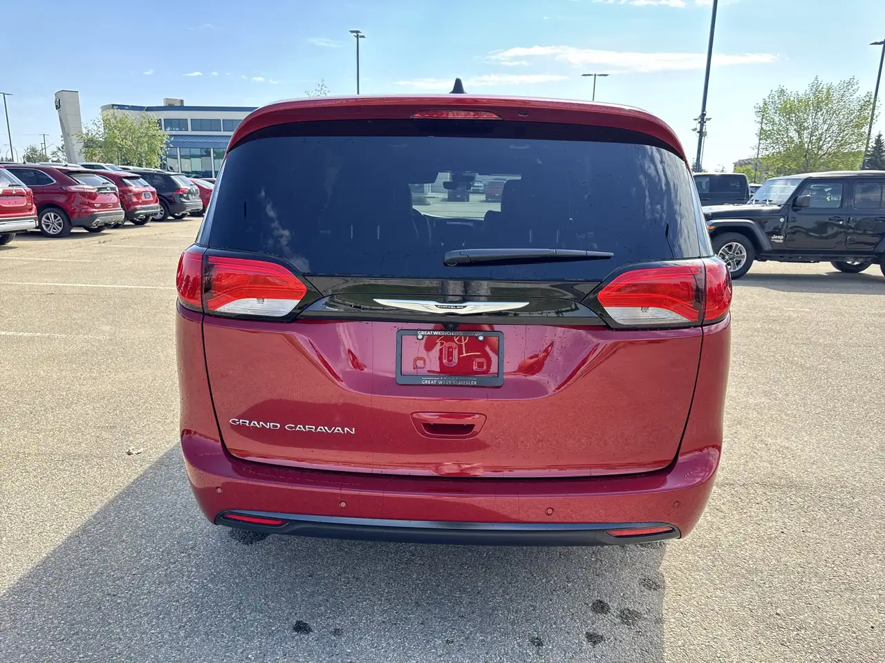 Chrysler Grand Caravan снимка Chrysler Grand Caravan