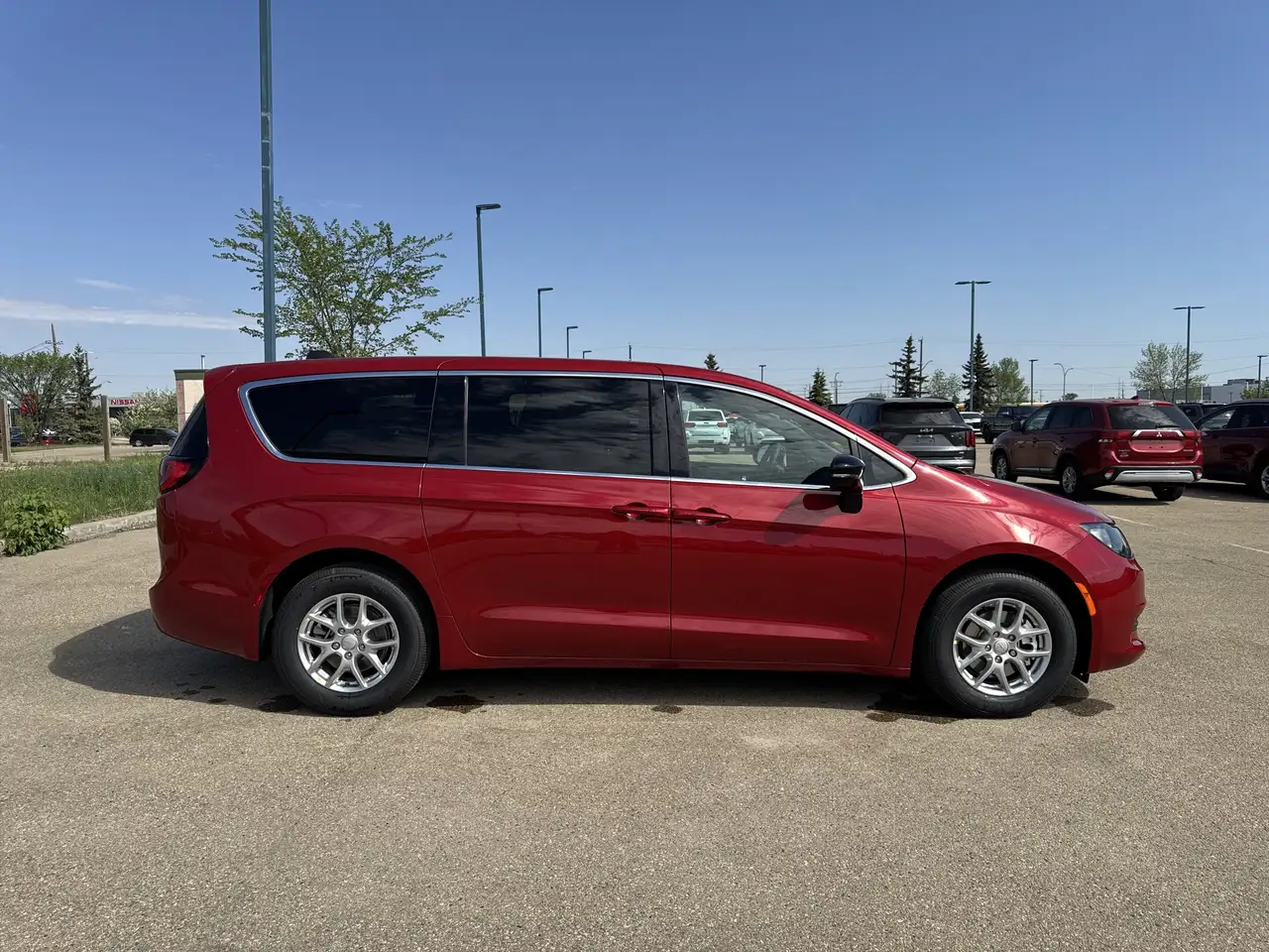 Chrysler Grand Caravan снимка Chrysler Grand Caravan