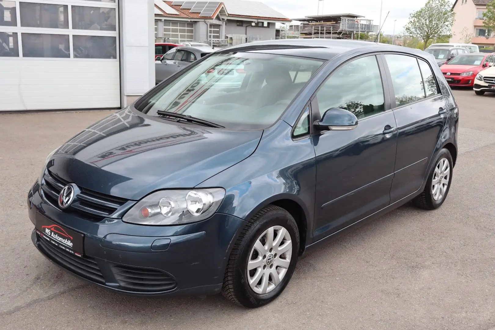 Volkswagen Golf Plus 2.0 FSI Comfortline Aut. Getriebeschad Blau - 1