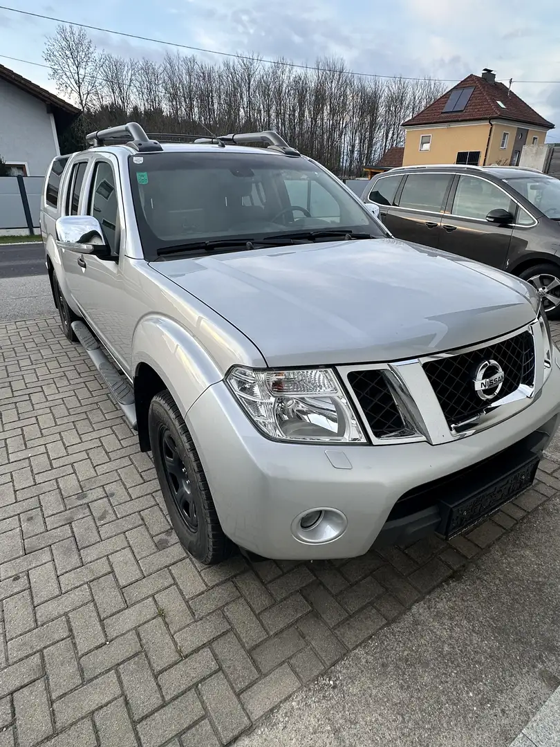 Nissan Navara Facelift mit nur 20.700km Silber - 2