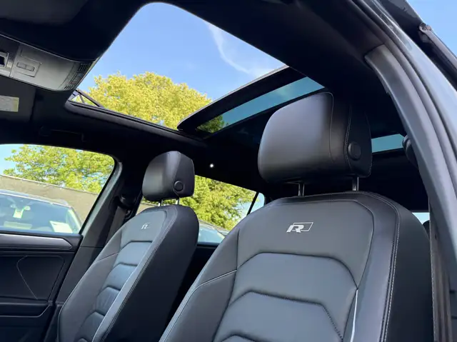 Volkswagen Tiguan Allspace view 15