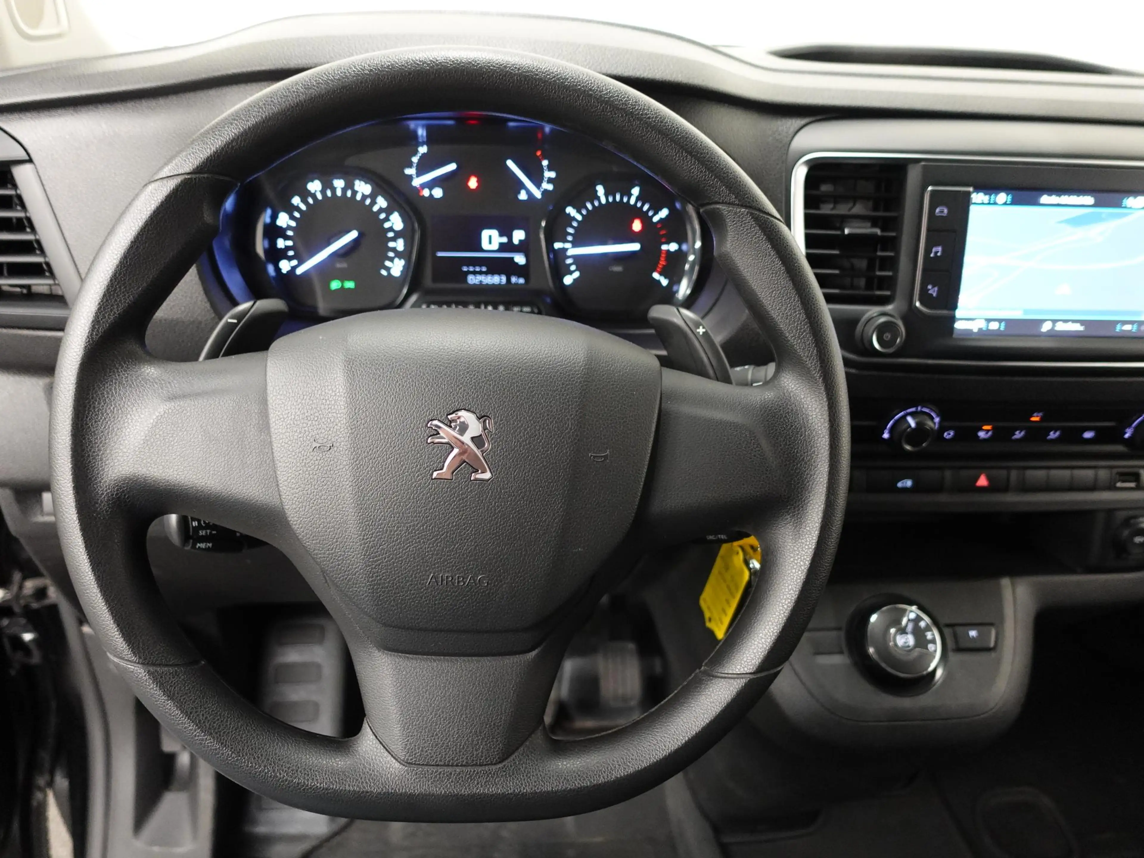 Peugeot Expert 2.0 BlueHDI 145PK Automaat Airco Bluetooth Cruise — photo 12