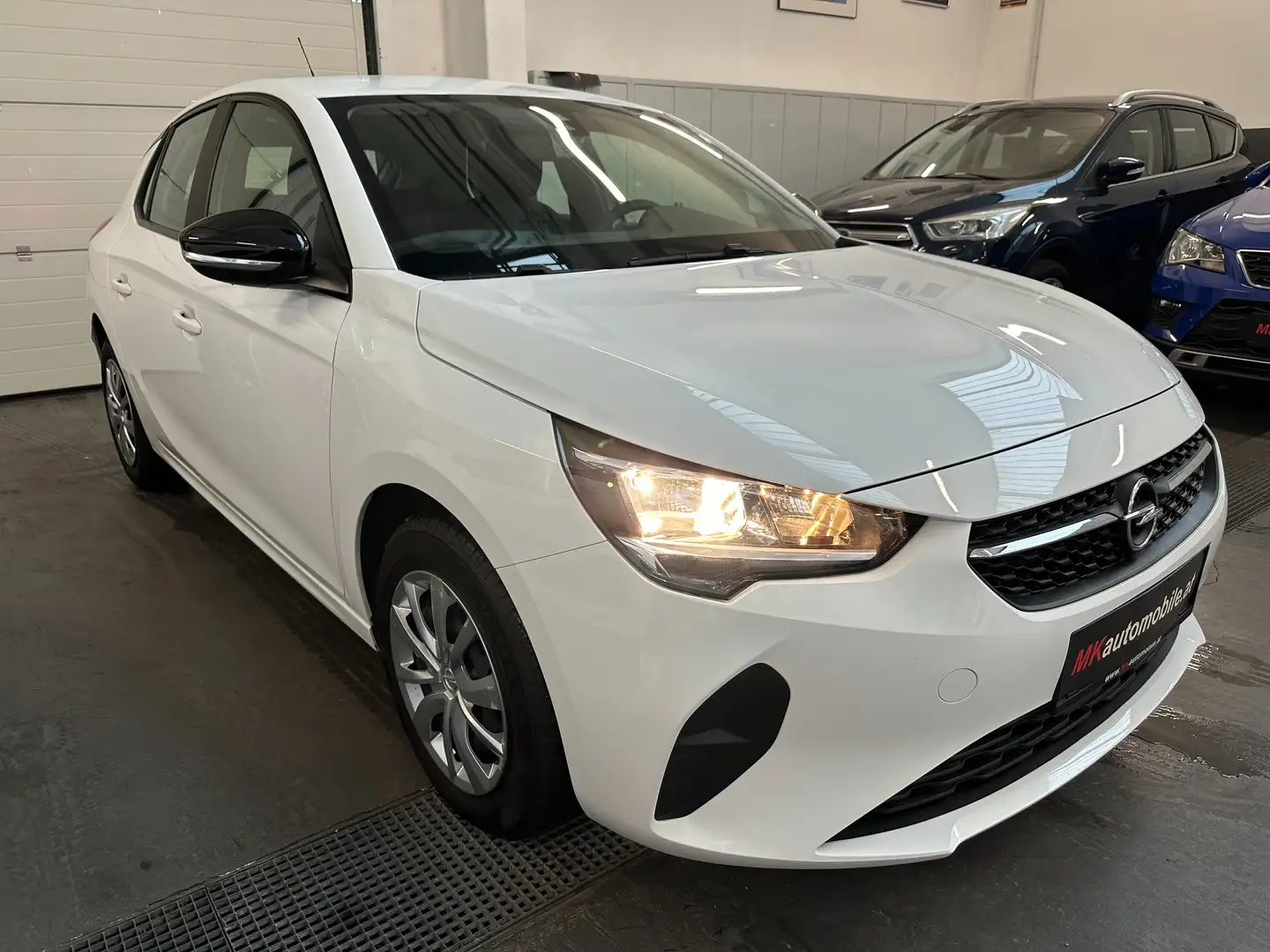 Opel Corsa 1,2 Edition Weiß - 1
