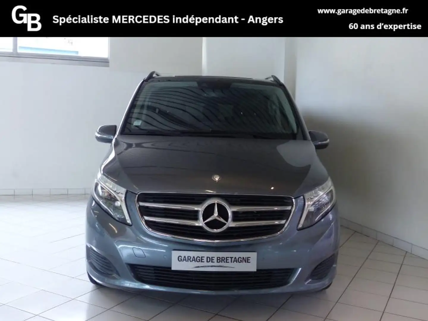 Mercedes-Benz V 220 220 CDI Long Executive 7G-Tronic Plus Gris - 2
