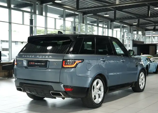 Land Rover Range Rover Sport view 10