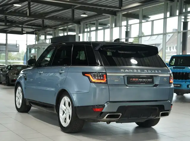 Land Rover Range Rover Sport view 13