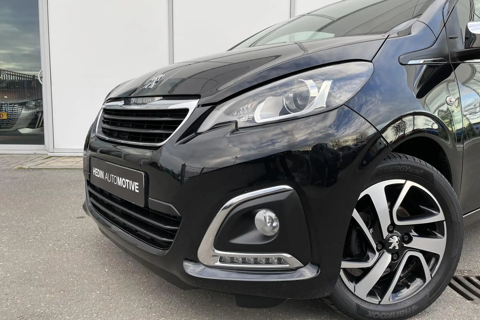 Peugeot 108 1.0 e-VTi 68pk Allure | Navigatie | 15" LMV | Blue Noir - 2
