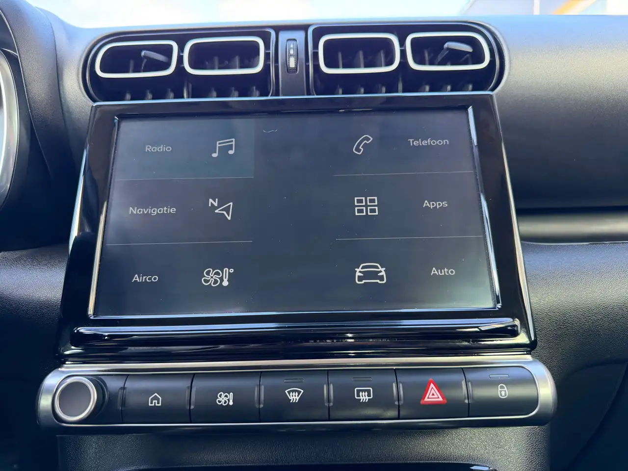 Citroen C3 Aircross 1.2 PureTech Shine Navi | App | Cruise | Metallic 24