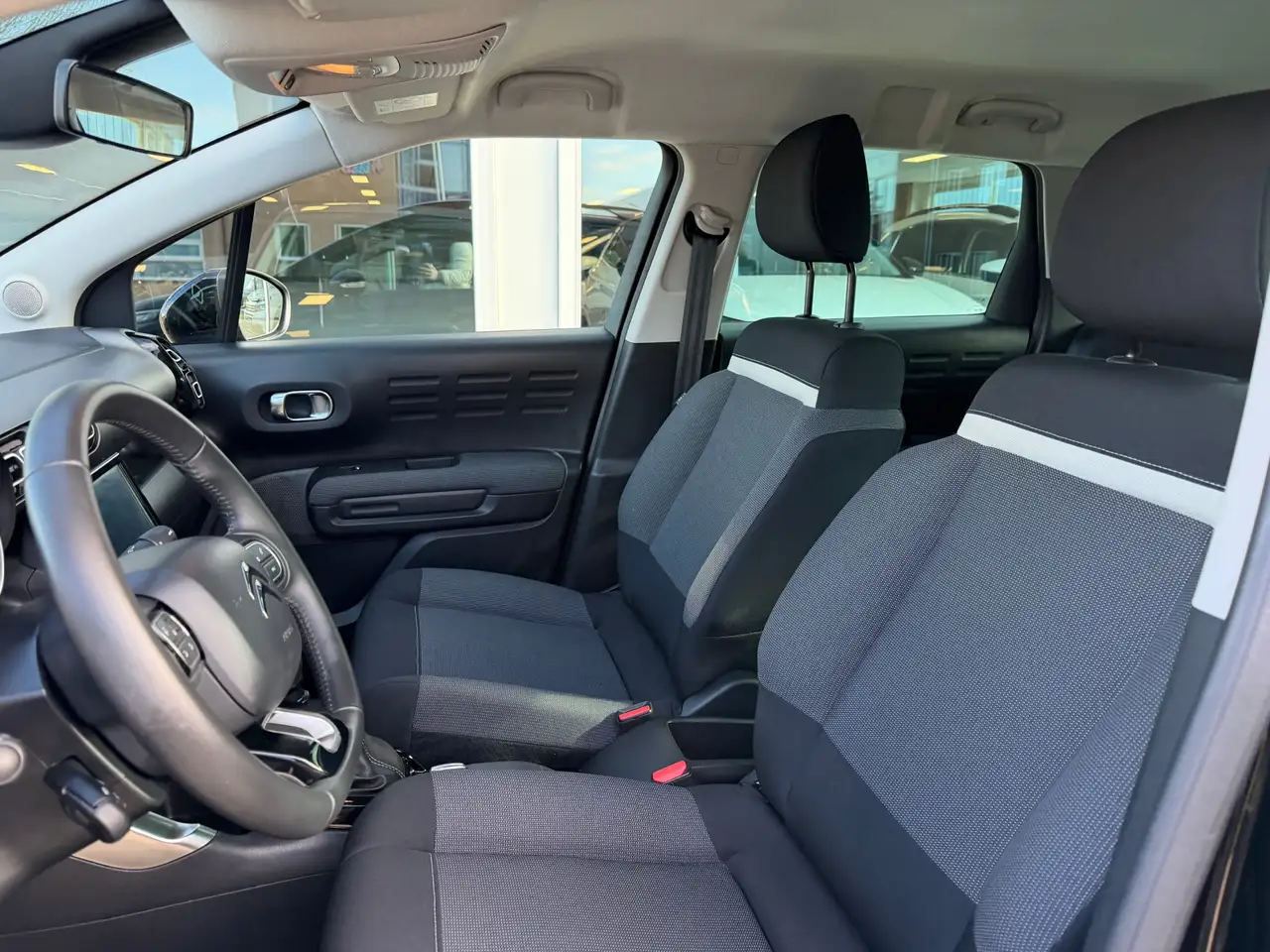 Citroen C3 Aircross 1.2 PureTech Shine Navi | App | Cruise | Metallic 18