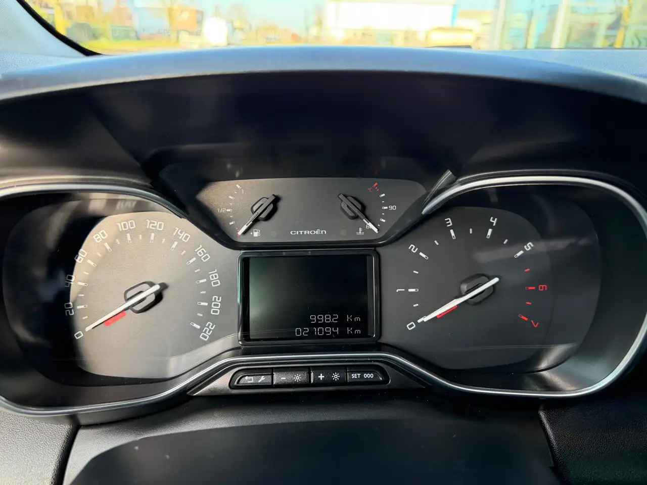Citroen C3 Aircross 1.2 PureTech Shine Navi | App | Cruise | Metallic 20