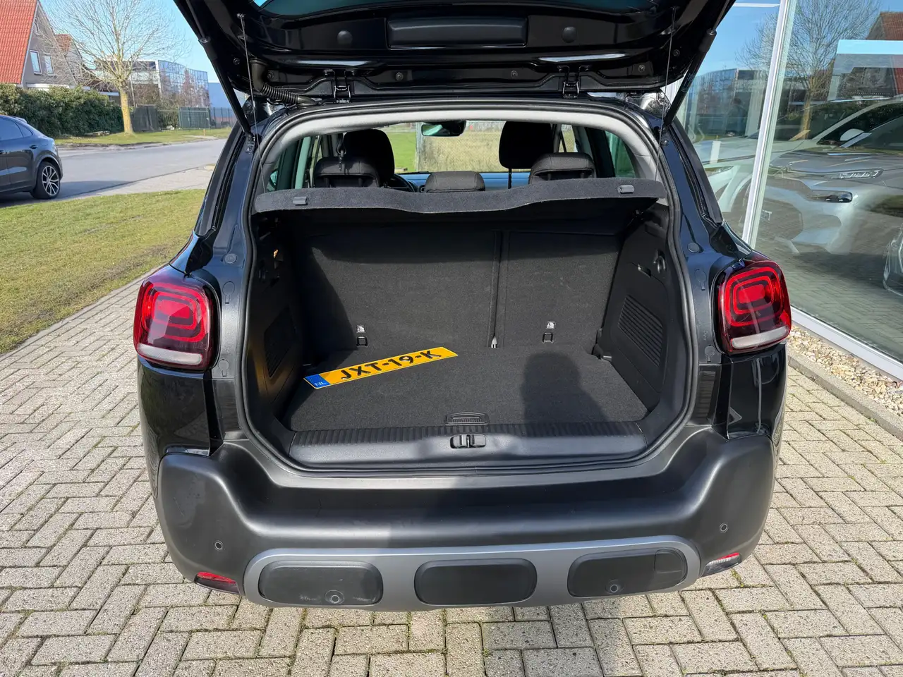 Citroen C3 Aircross 1.2 PureTech Shine Navi | App | Cruise | Metallic 10
