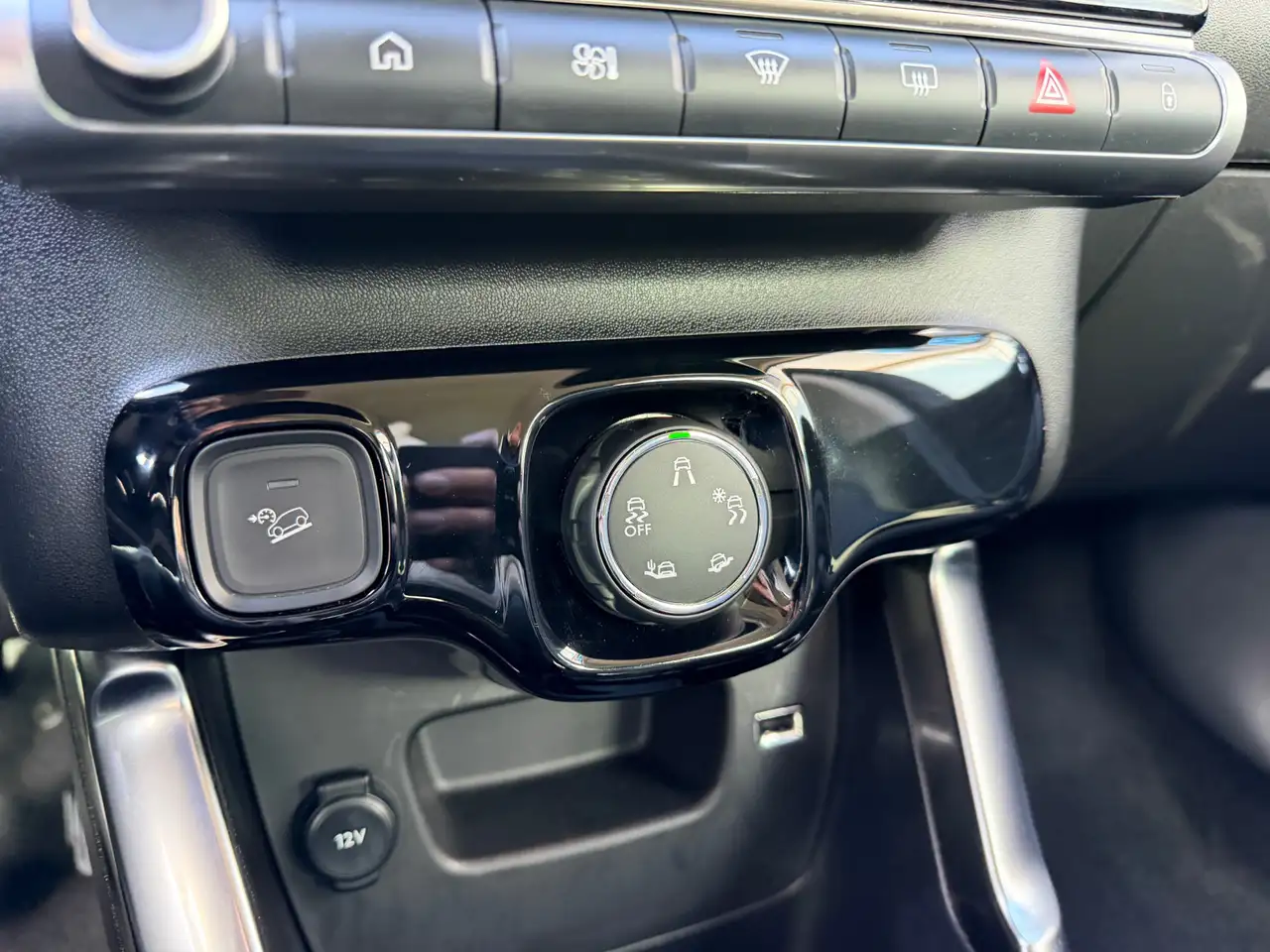 Citroen C3 Aircross 1.2 PureTech Shine Navi | App | Cruise | Metallic 23