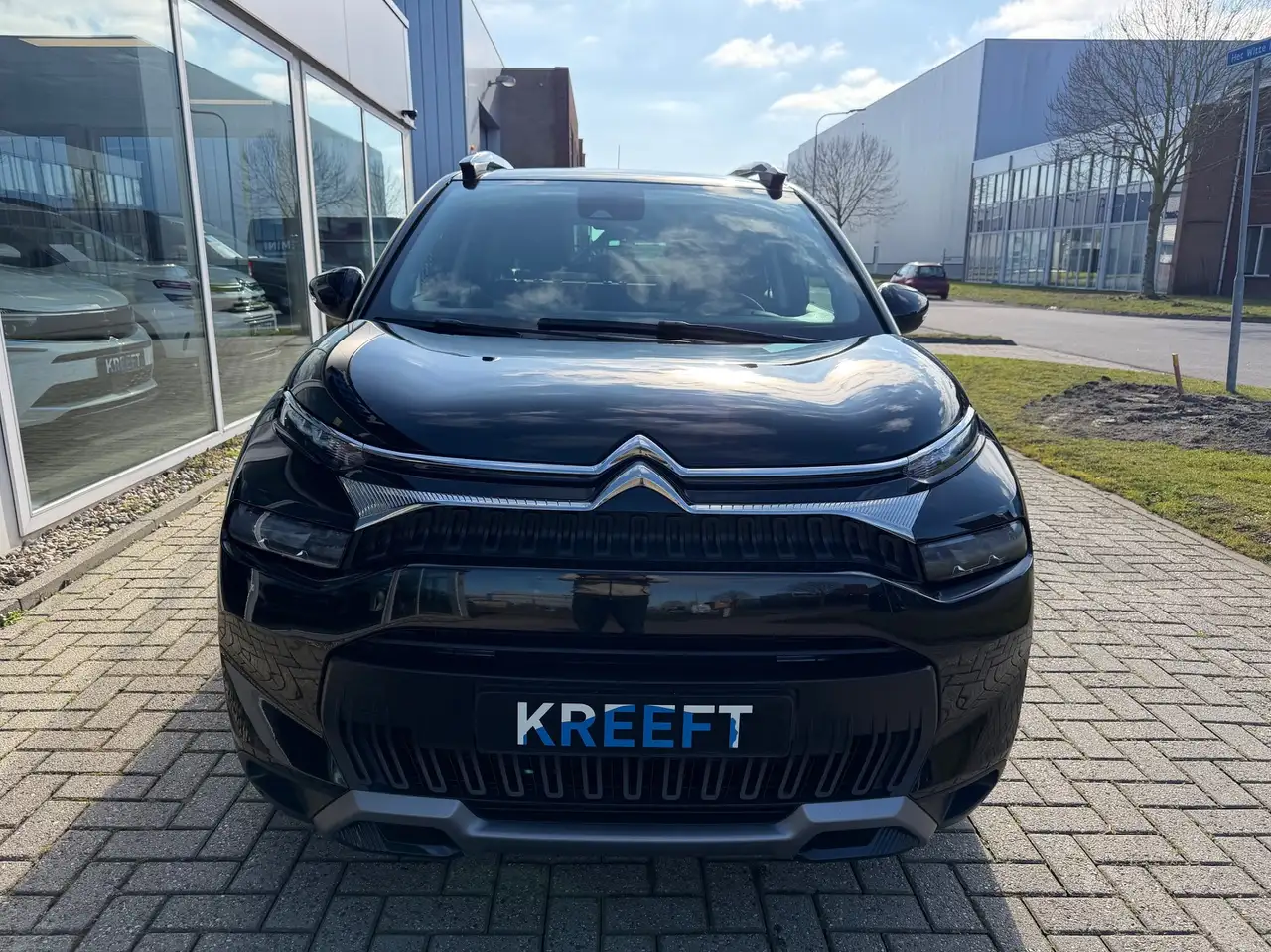 Citroen C3 Aircross 1.2 PureTech Shine Navi | App | Cruise | Metallic 4