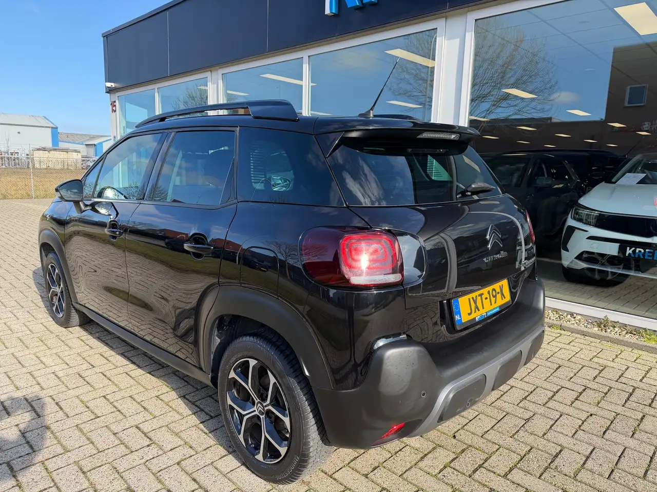 Citroen C3 Aircross 1.2 PureTech Shine Navi | App | Cruise | Metallic 9