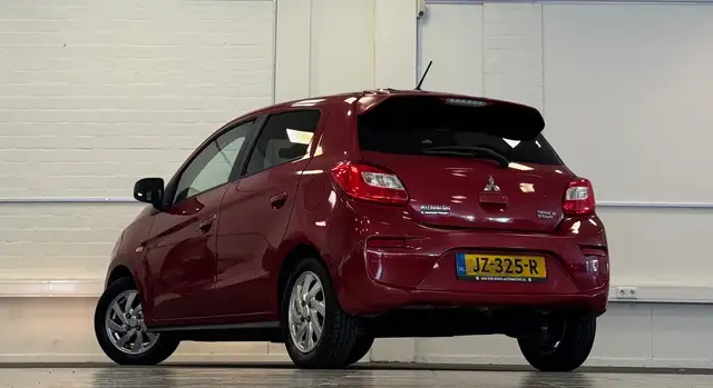 Mitsubishi Space Star view 6