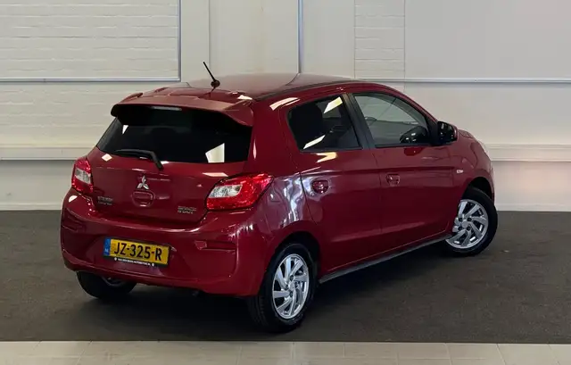Mitsubishi Space Star view 27