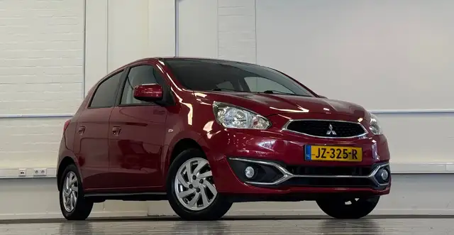 Mitsubishi Space Star view 2