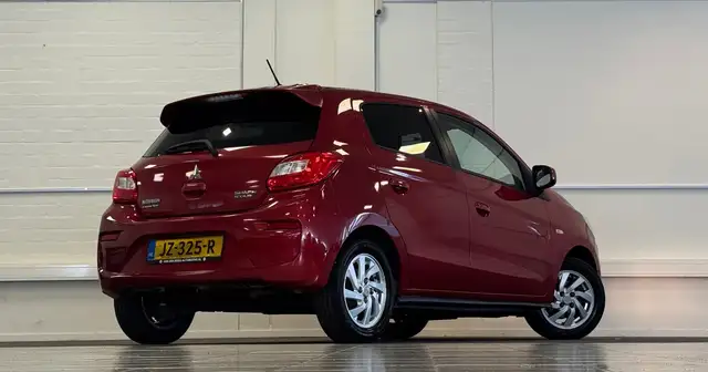 Mitsubishi Space Star view 7