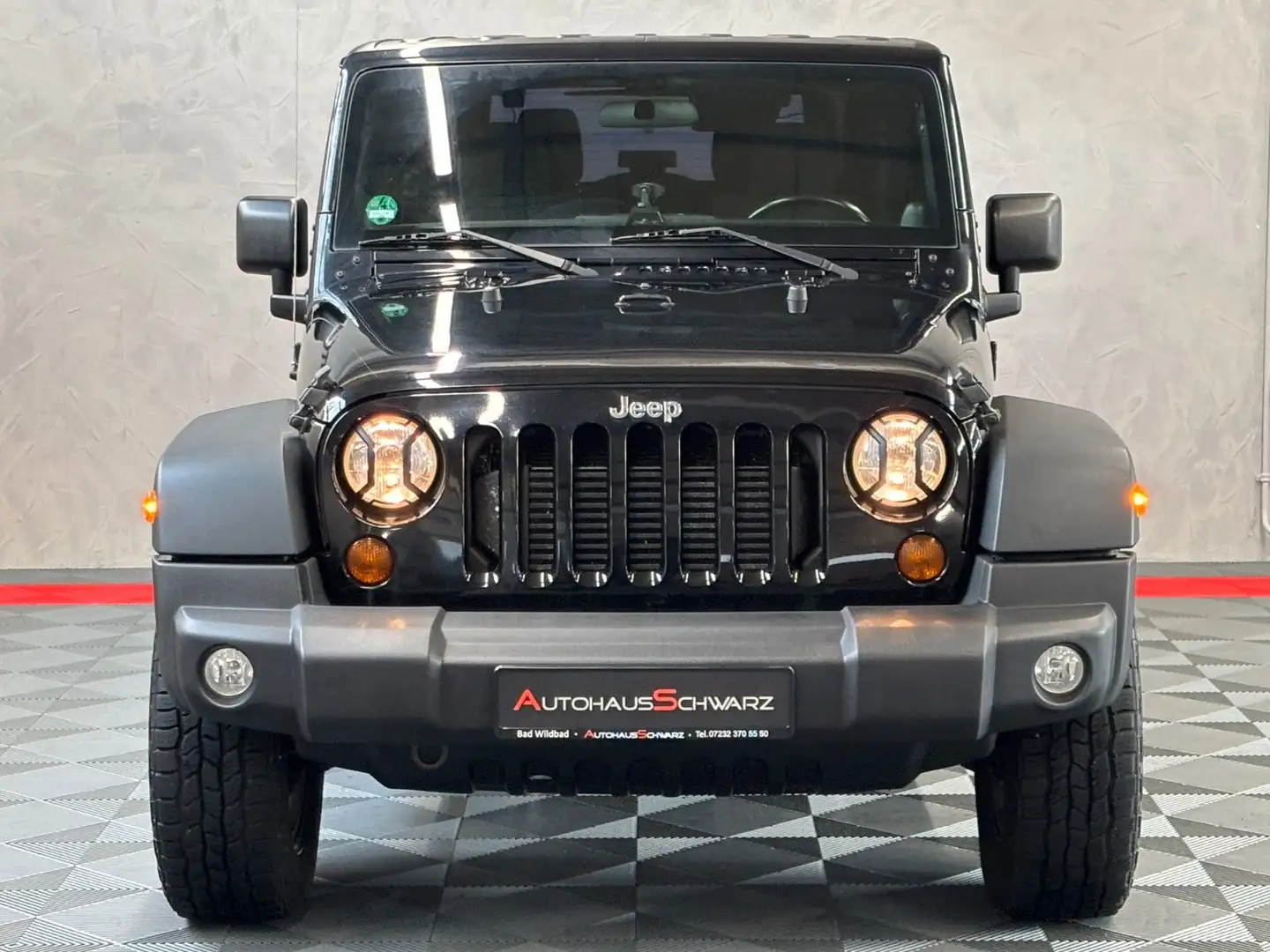 Jeep Wrangler 2.8CRDi Schalter HardTop AHK Tempo MFL Schwarz - 2