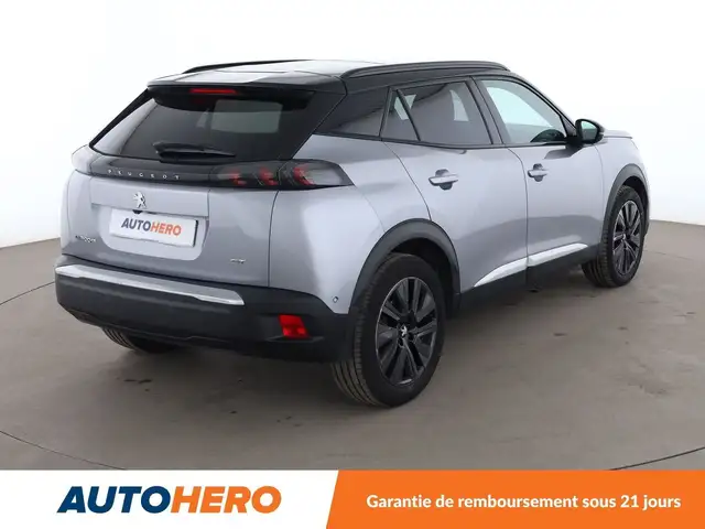 Peugeot 2008 view 6
