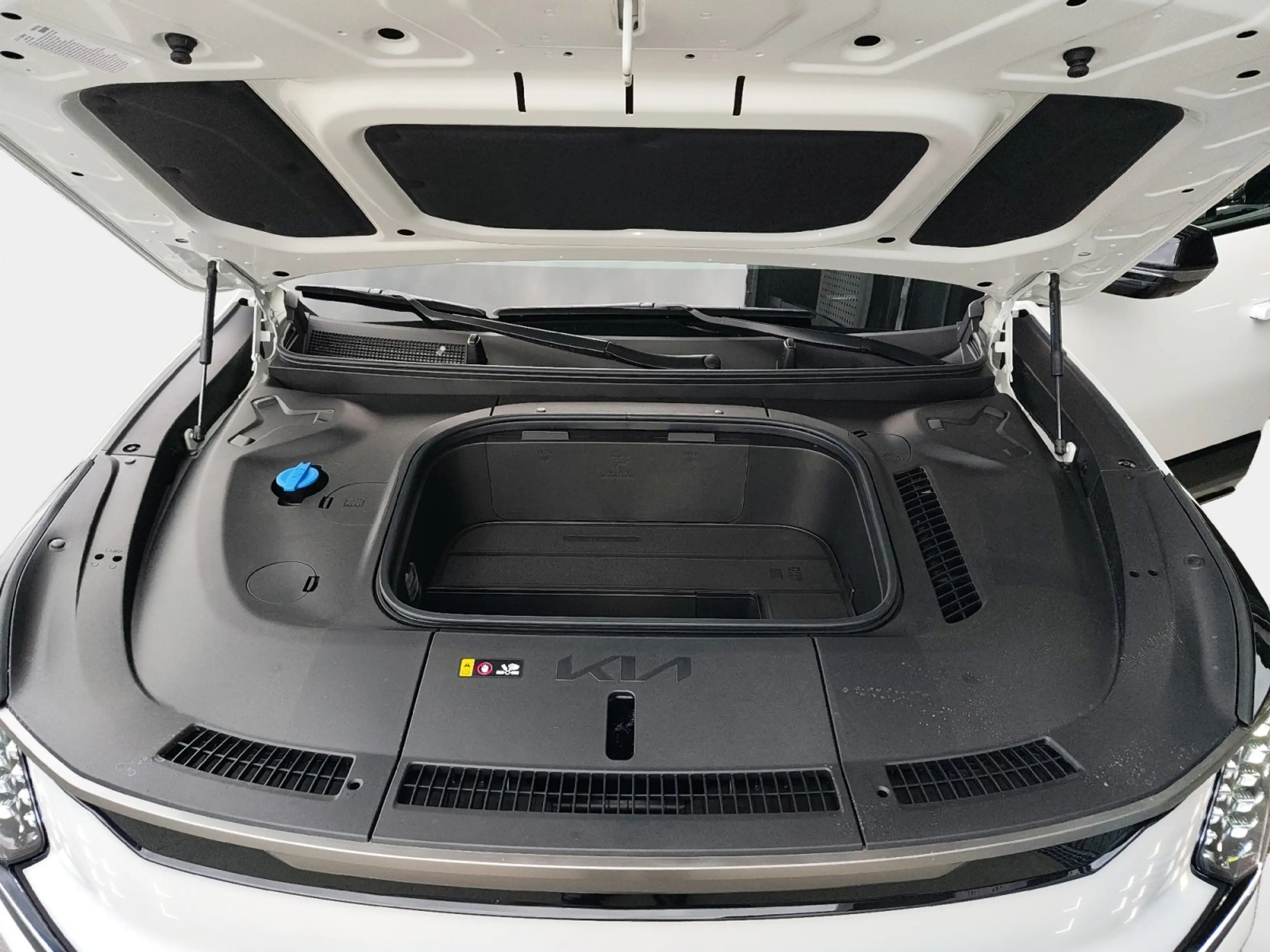 Kia EV9 Elektro 99 GT +SOFORT+360°+W-Pumpe+HuD+SHZ+ — photo 14