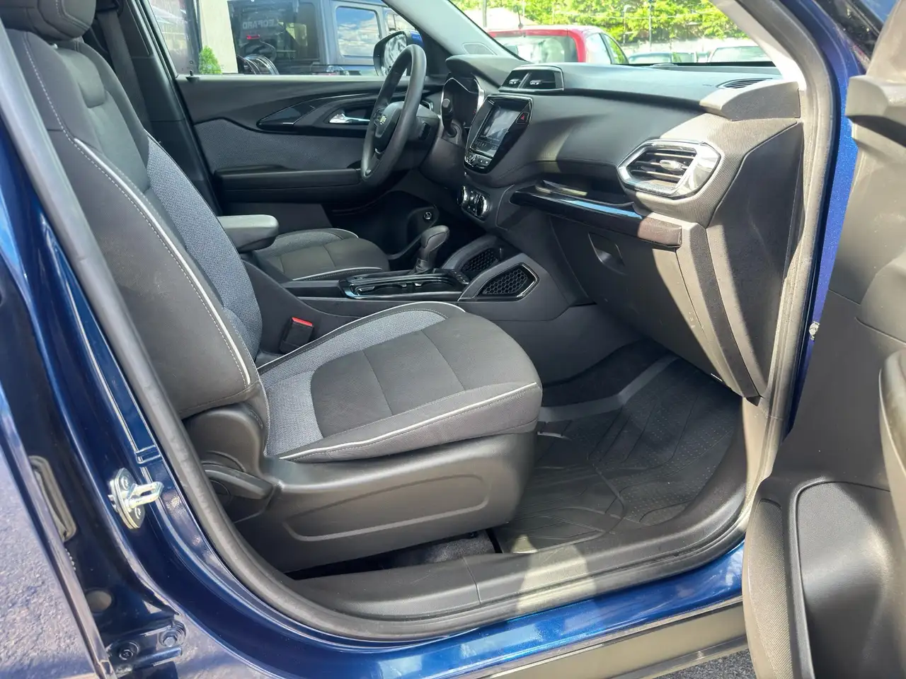 Chevrolet Trailblazer photo Chevrolet Trailblazer