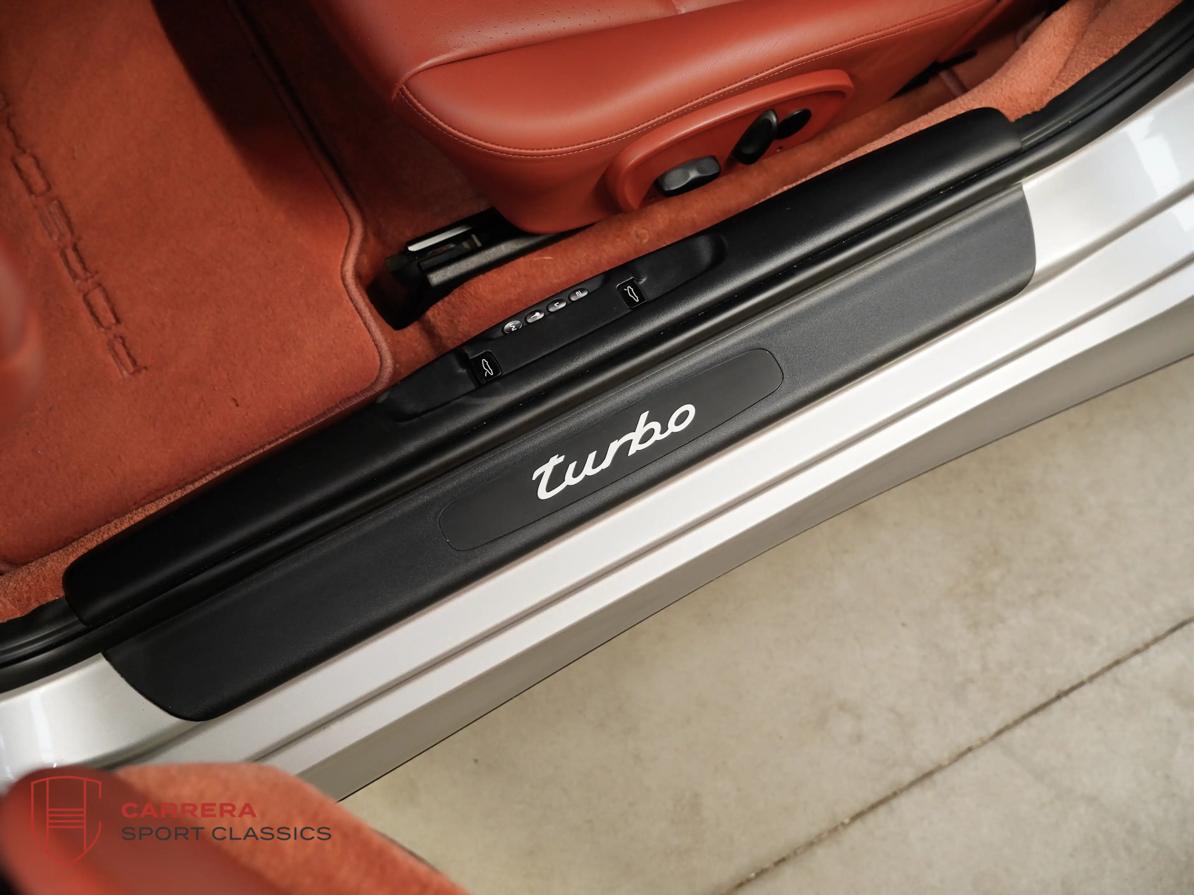 Porsche 996 911 Turbo / Manual / 1st paint / Boxsterred int. — photo 14