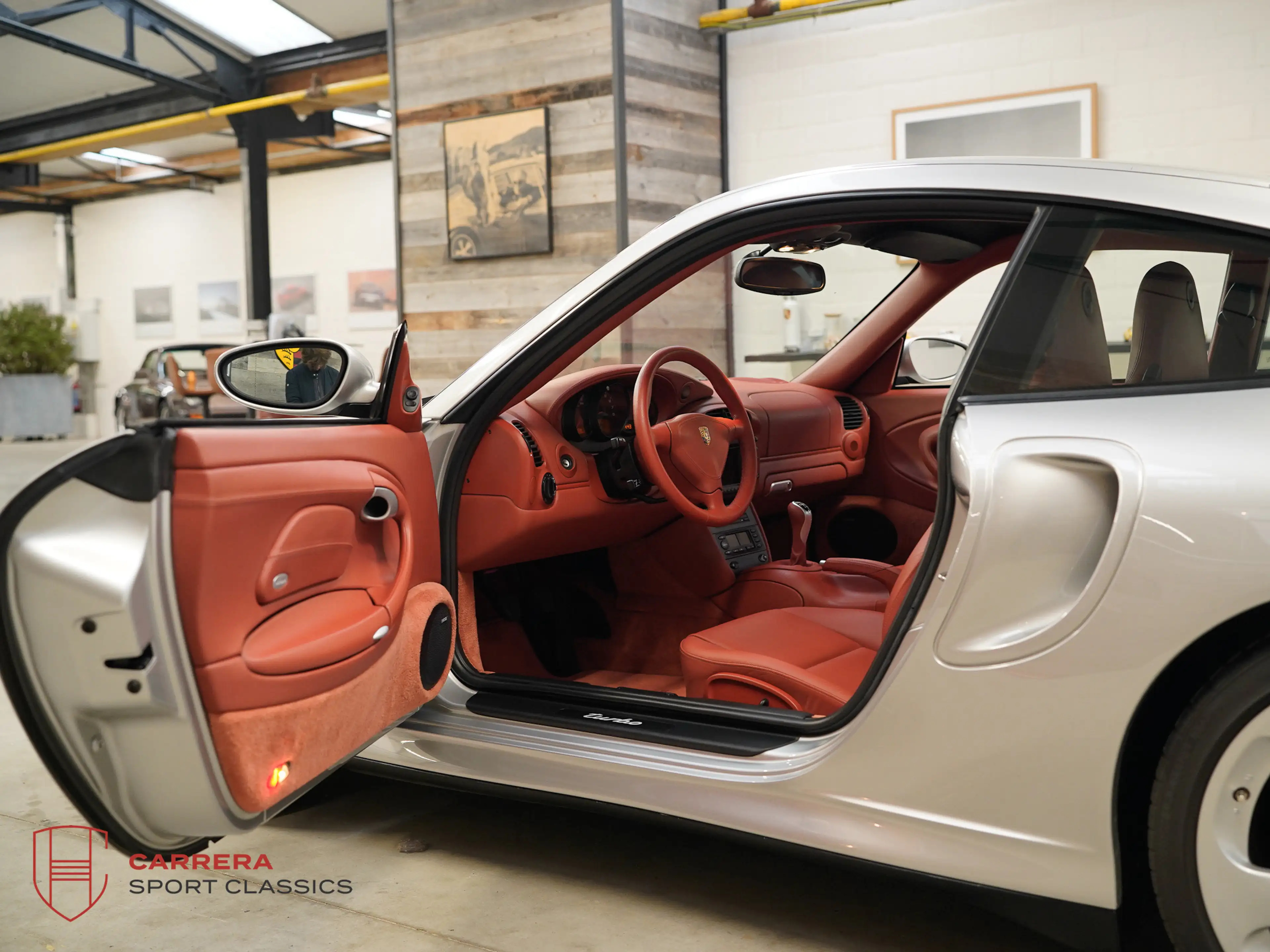 Porsche 996 911 Turbo / Manual / 1st paint / Boxsterred int. — photo 13