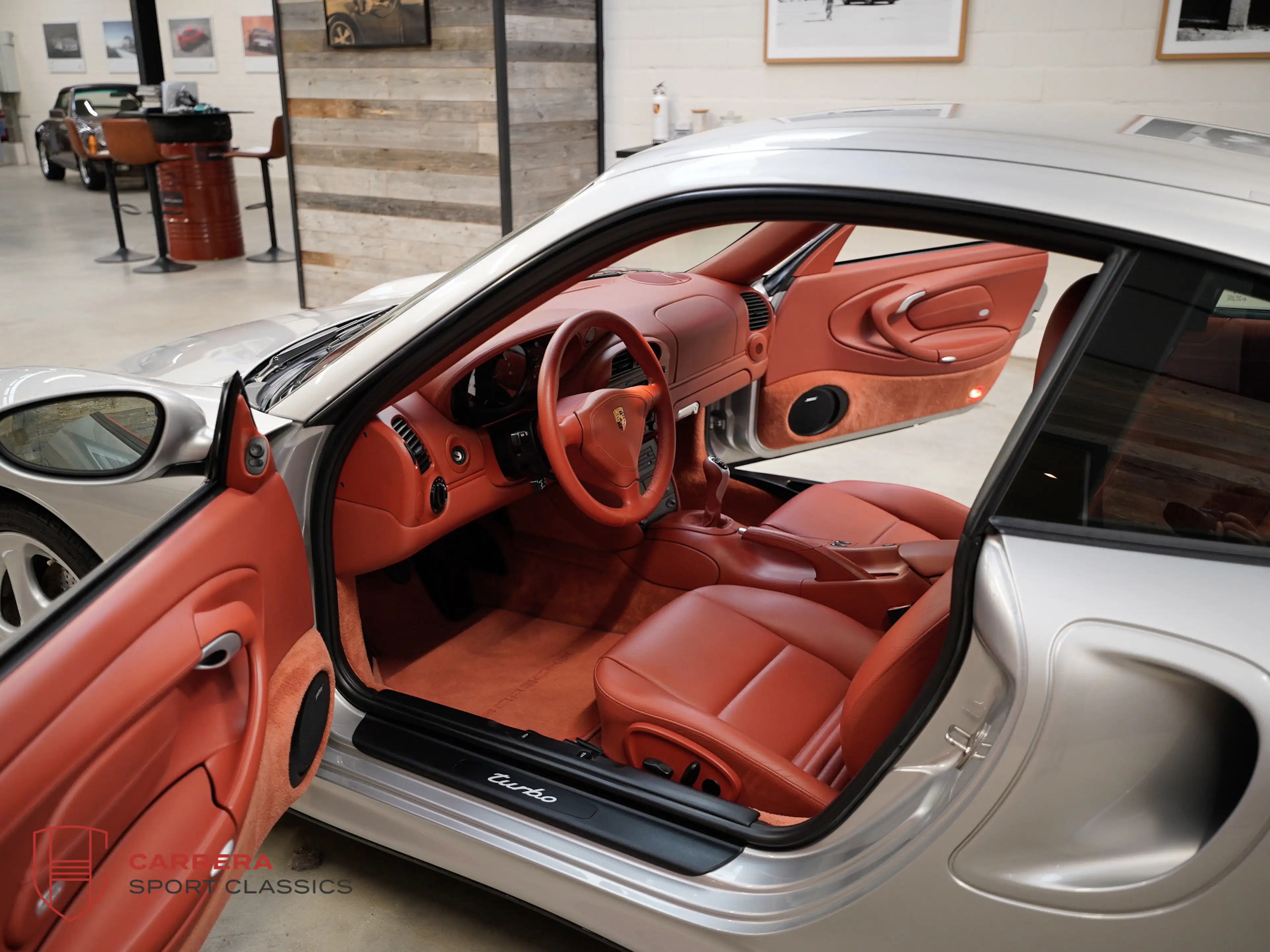 Porsche 996 911 Turbo / Manual / 1st paint / Boxsterred int. — photo 12