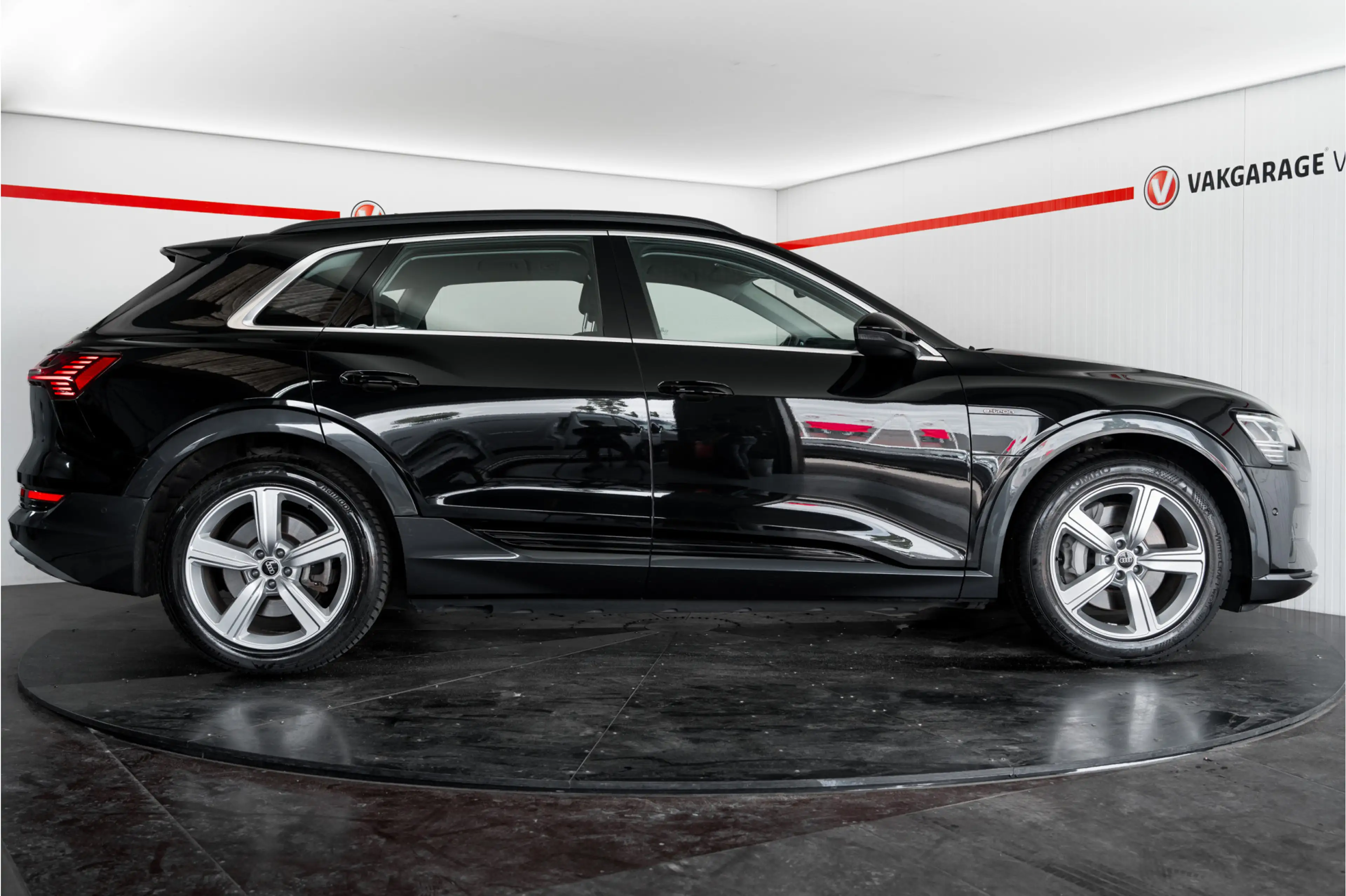 Audi e-tron 55 quattro Advanced edition Plus 95 kWh — photo 7