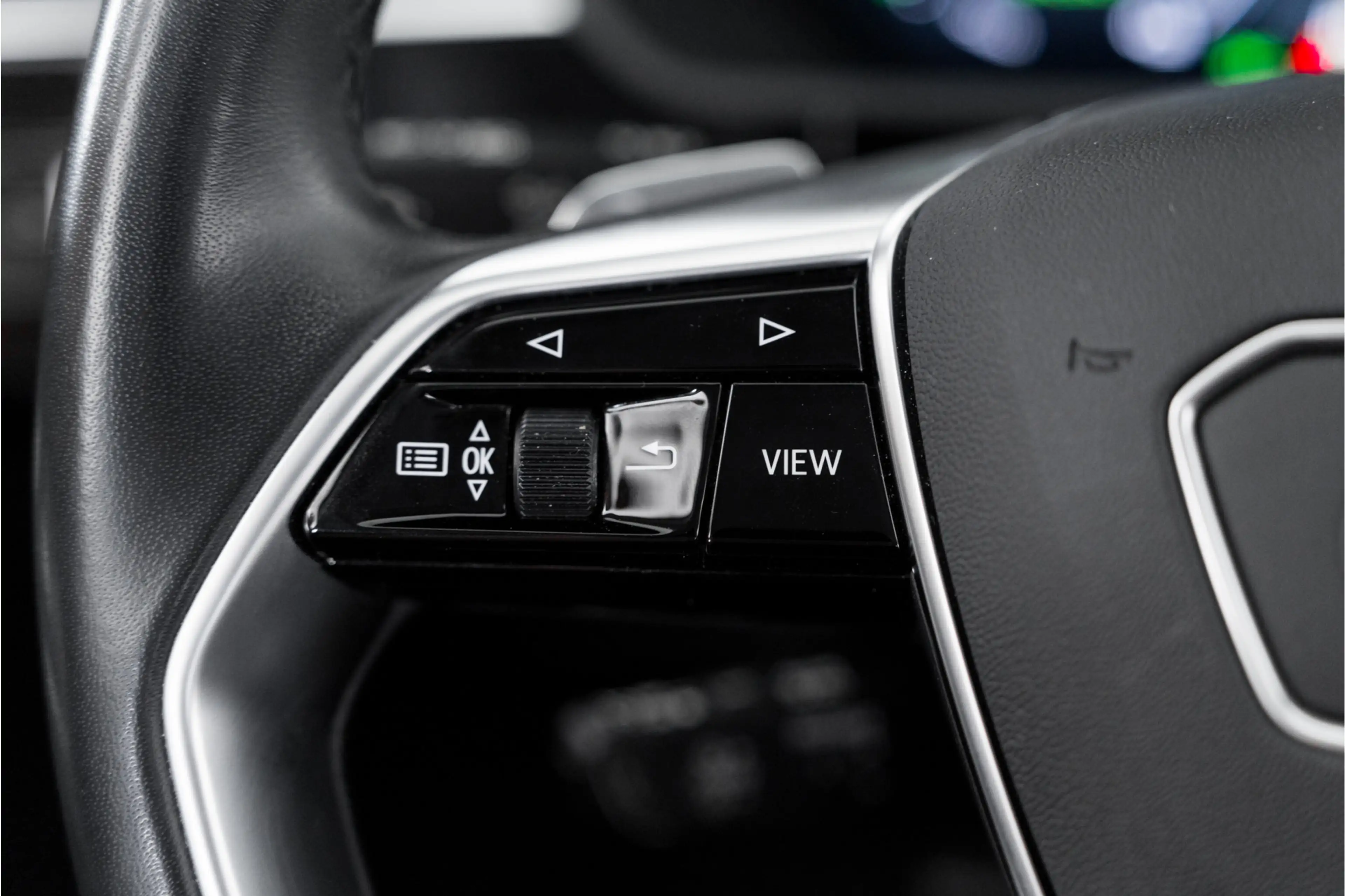Audi e-tron 55 quattro Advanced edition Plus 95 kWh — photo 28