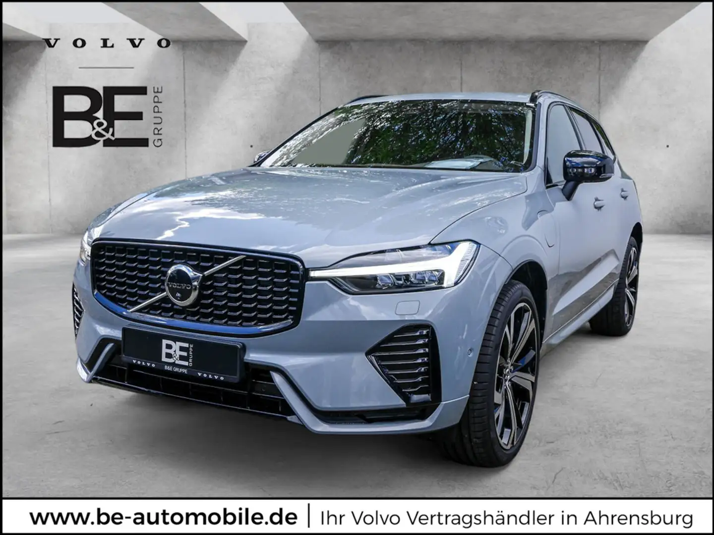 Volvo XC60 T6 AWD Plus Dark Recharge Pano ACC 360° Grau - 1