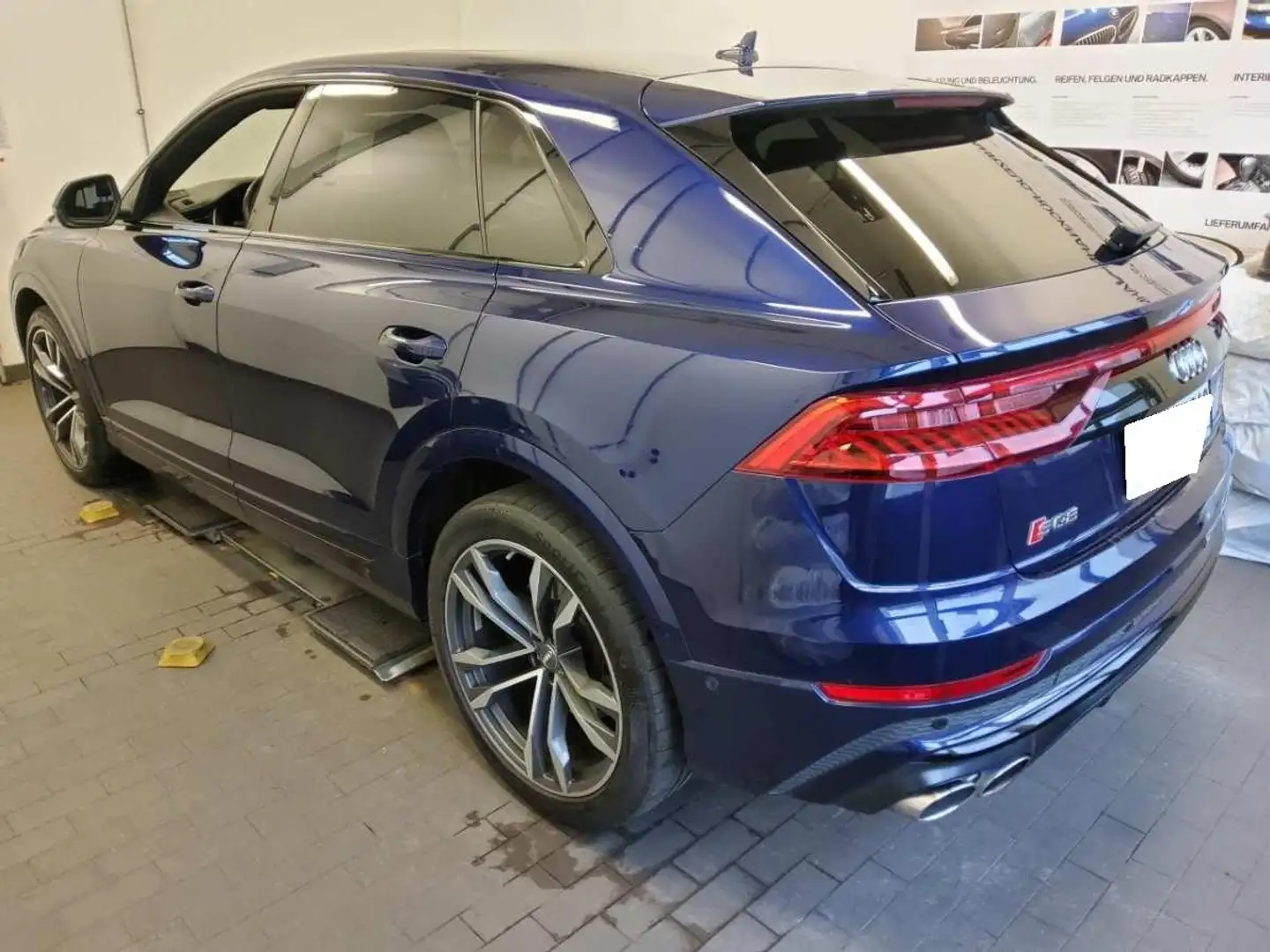 Audi SQ8 4.0TDI MATRIX PANO STHZG 360° HuD ACC AHK Bleu - 2