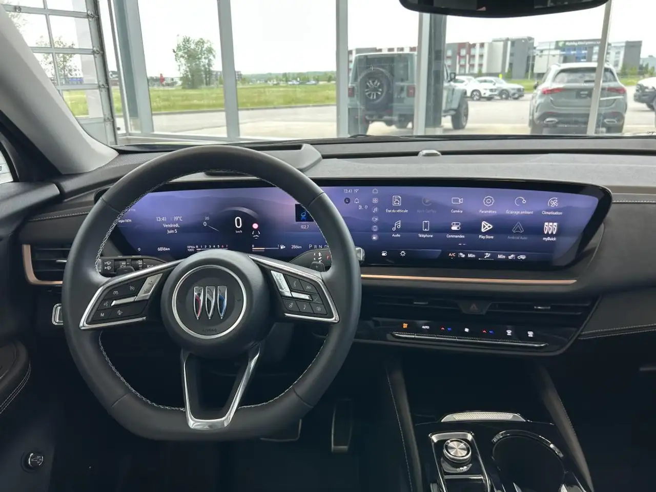 Buick Envision снимка Buick Envision