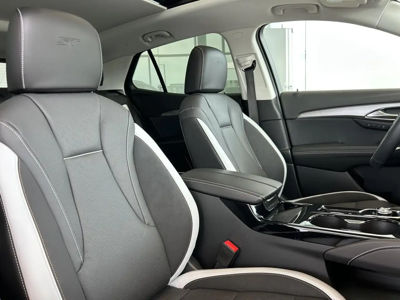 Buick Envision снимка Buick Envision