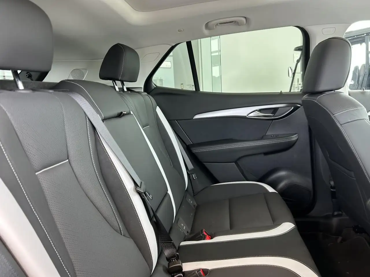 Buick Envision снимка Buick Envision
