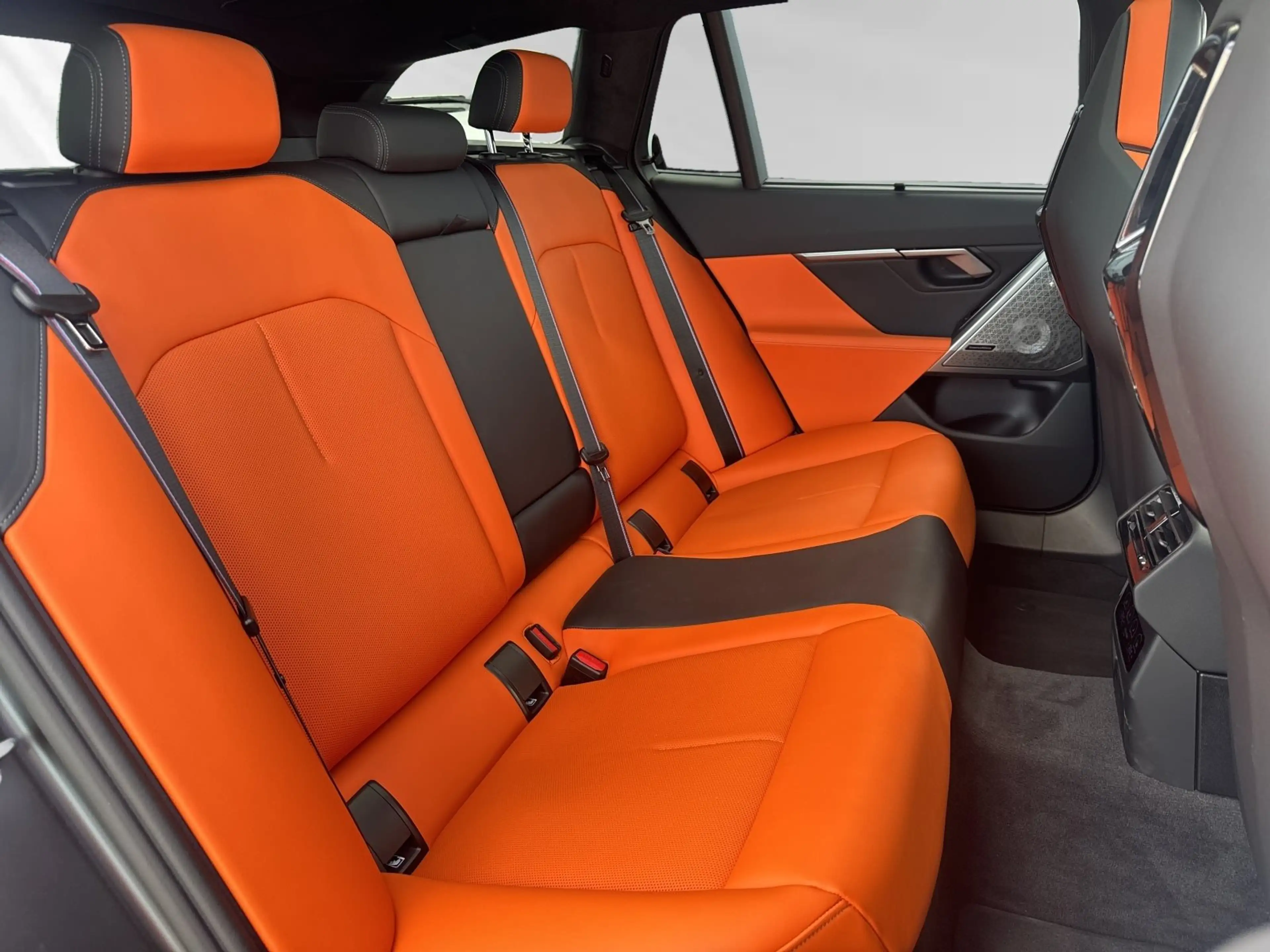 BMW M5 Touring MDriversPackage|AHK|Pano|DA-Prof. — photo 15