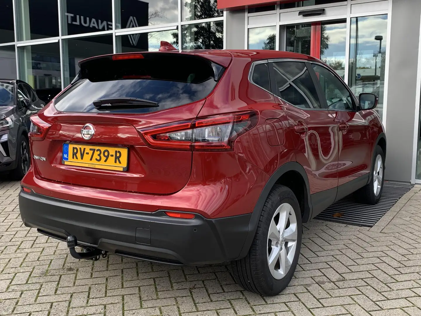 Nissan Qashqai 1.2 Acenta | Trekhaak | 17.000 km | Navigatie | Rood - 2