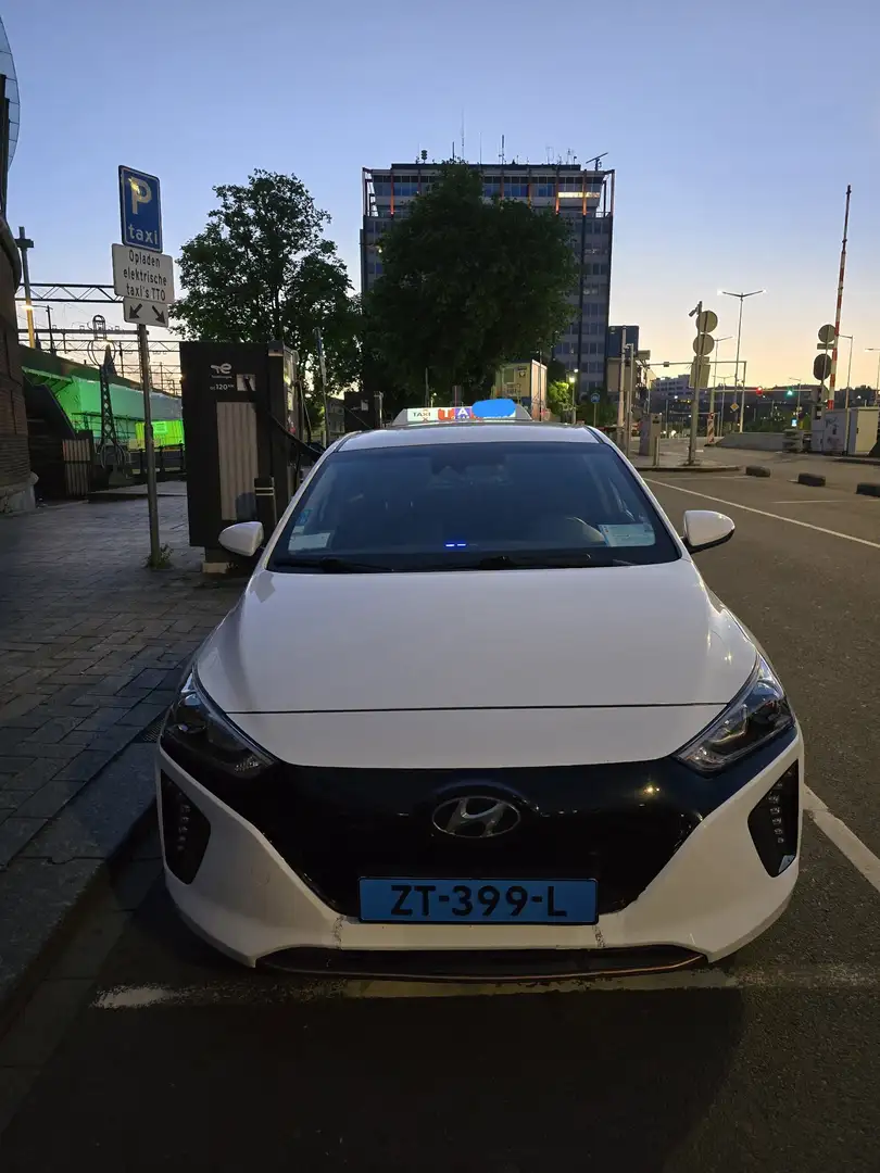 Hyundai IONIQ Comfort EV Wit - 1